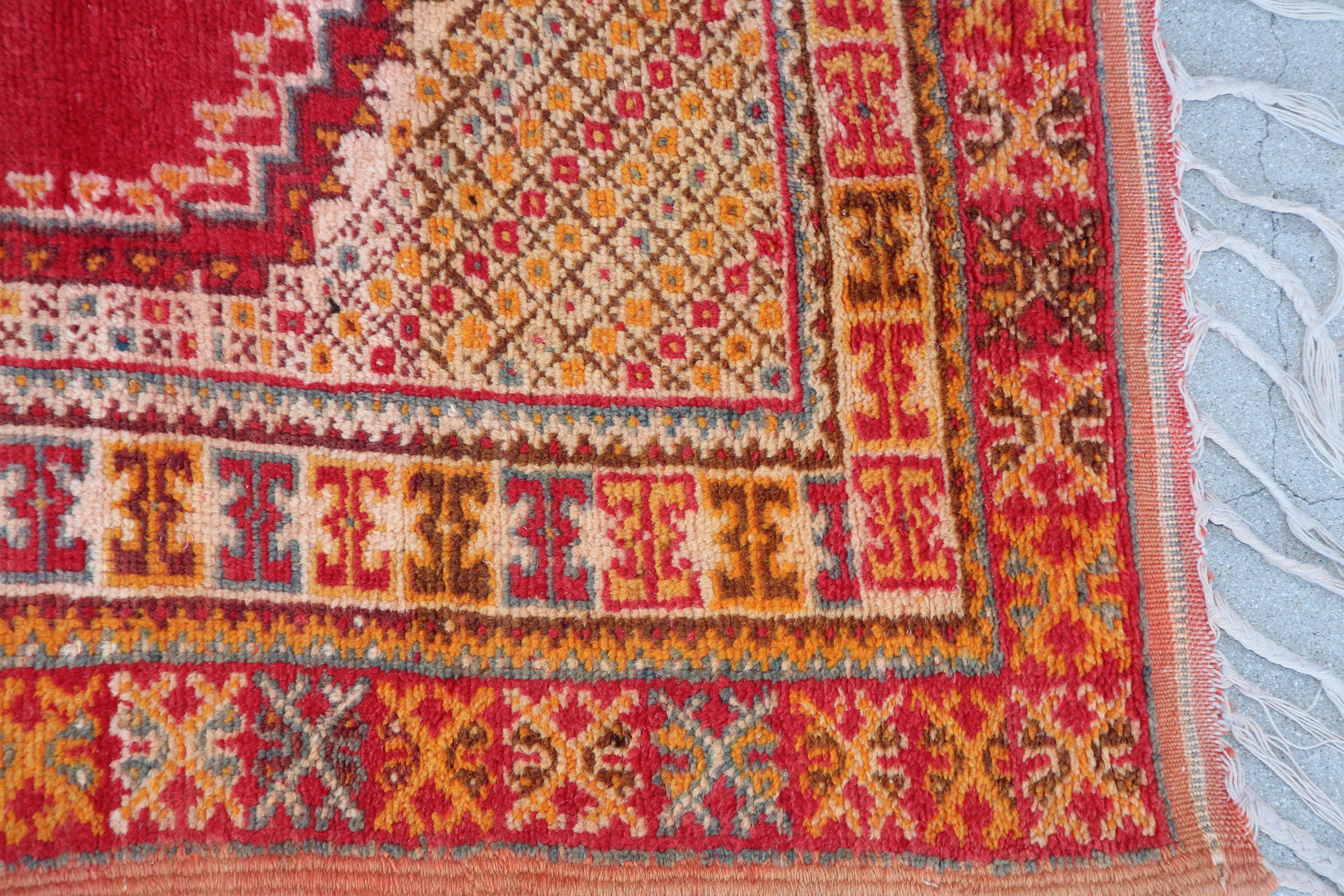 1960s Moroccan Vintage Hand-Woven Berber Rug For Sale 9