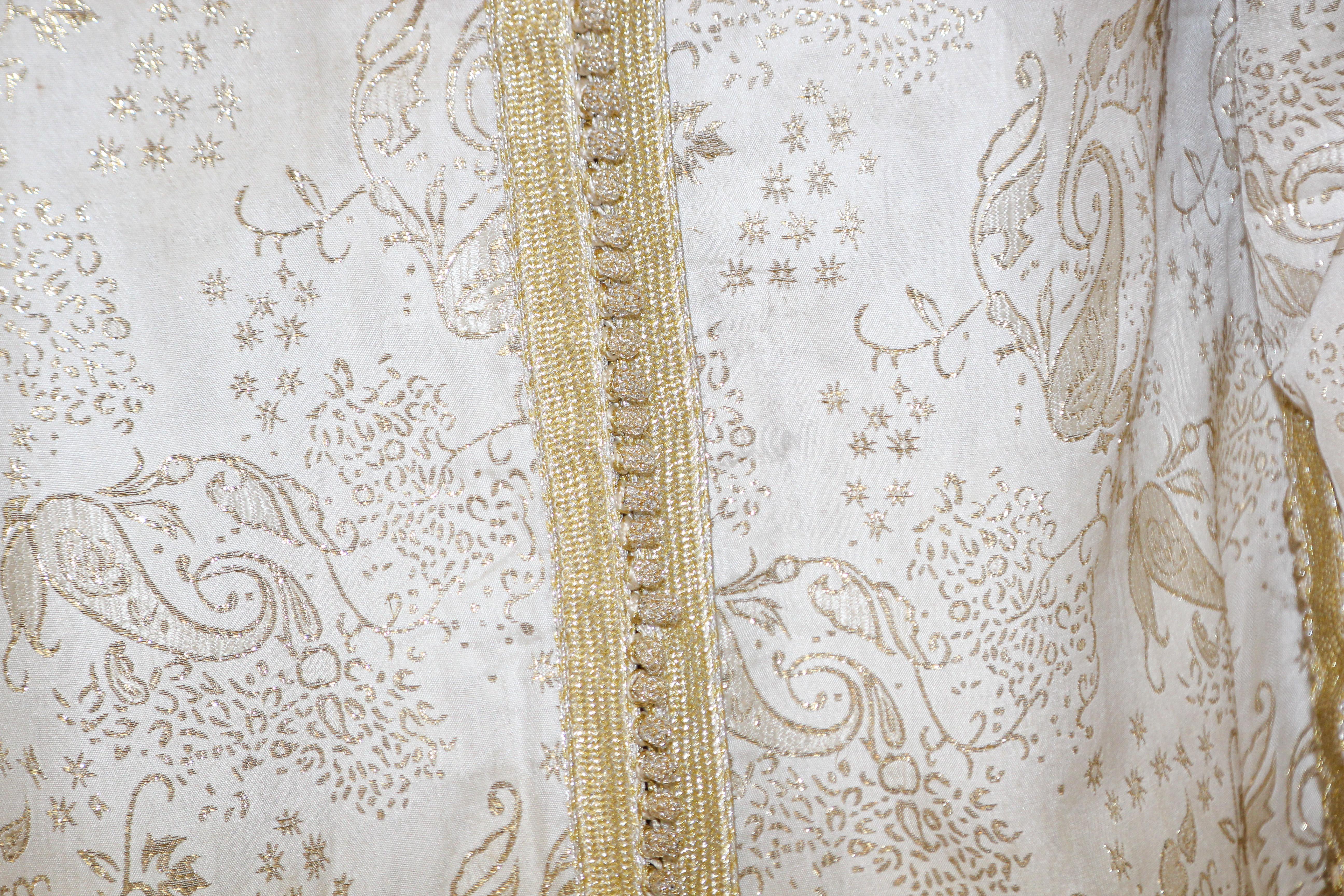 Kaftano marocchino d'epoca Caftano da gentiluomo in argento e oro, circa 1970 in vendita 2