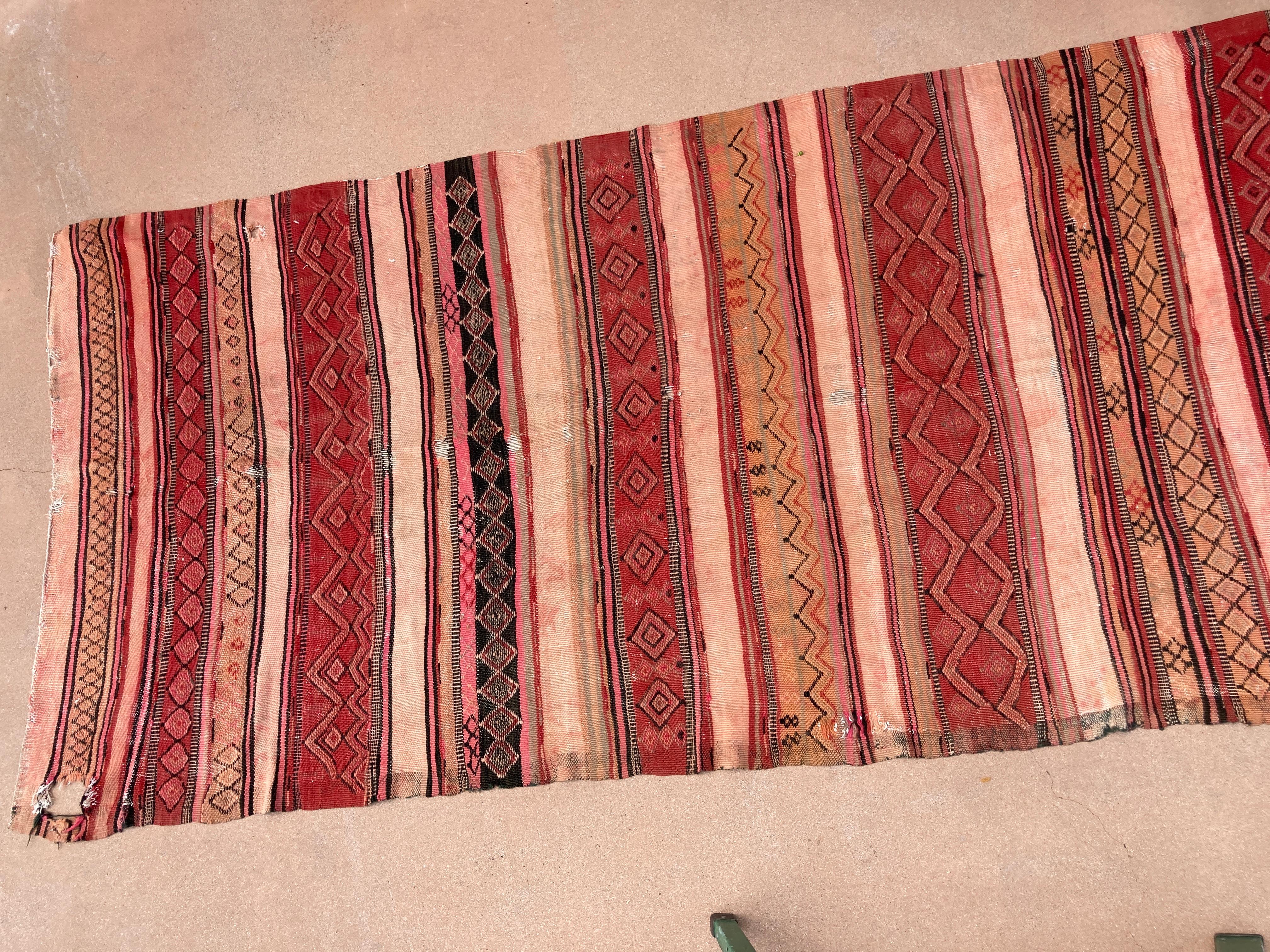 20ième siècle Rug & Kilim Vintage Marocain Tribal, circa 1960's en vente