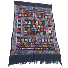 Marokkanischer Vintage Nordafrikanischer Schwarzer Stammes-Kilim-Teppich