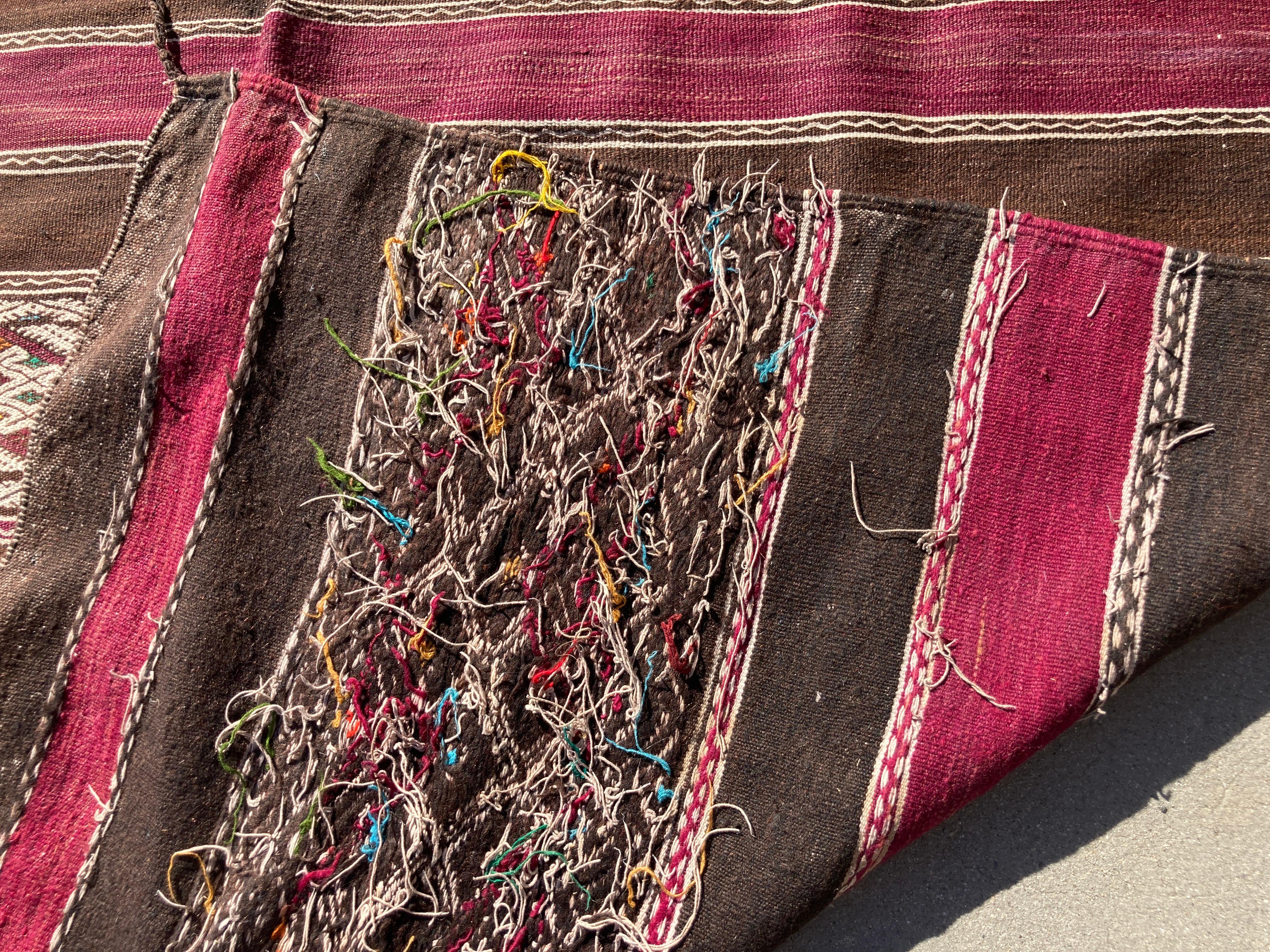 Moroccan Vintage Tribal Kilim Rug Textile North Africa For Sale 13