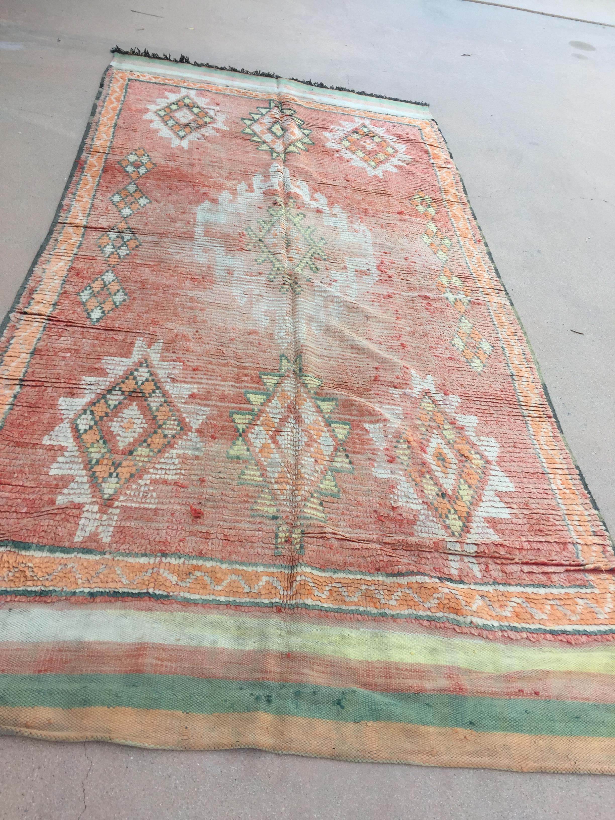 Moroccan Vintage Tribal Rug, circa 1960 In Good Condition For Sale In North Hollywood, CA