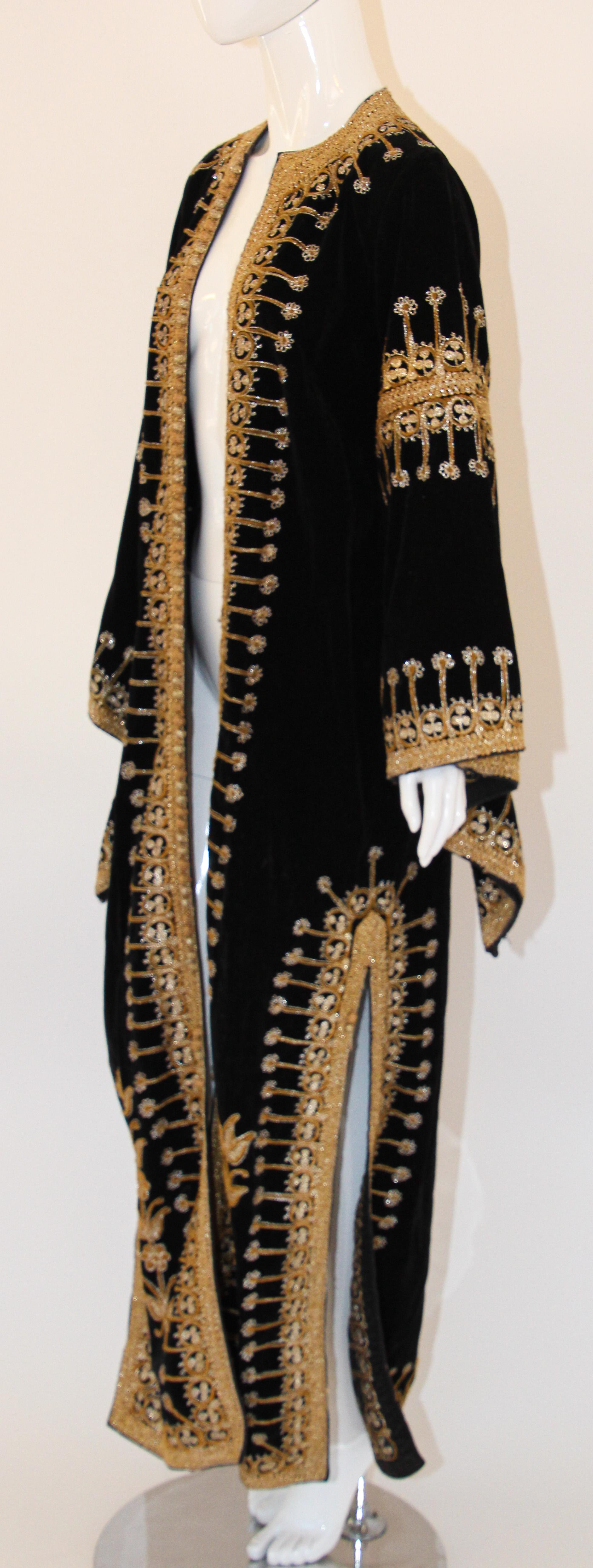 Moroccan Vintage Velvet Kaftan Black and Gold Caftan 1960's 8