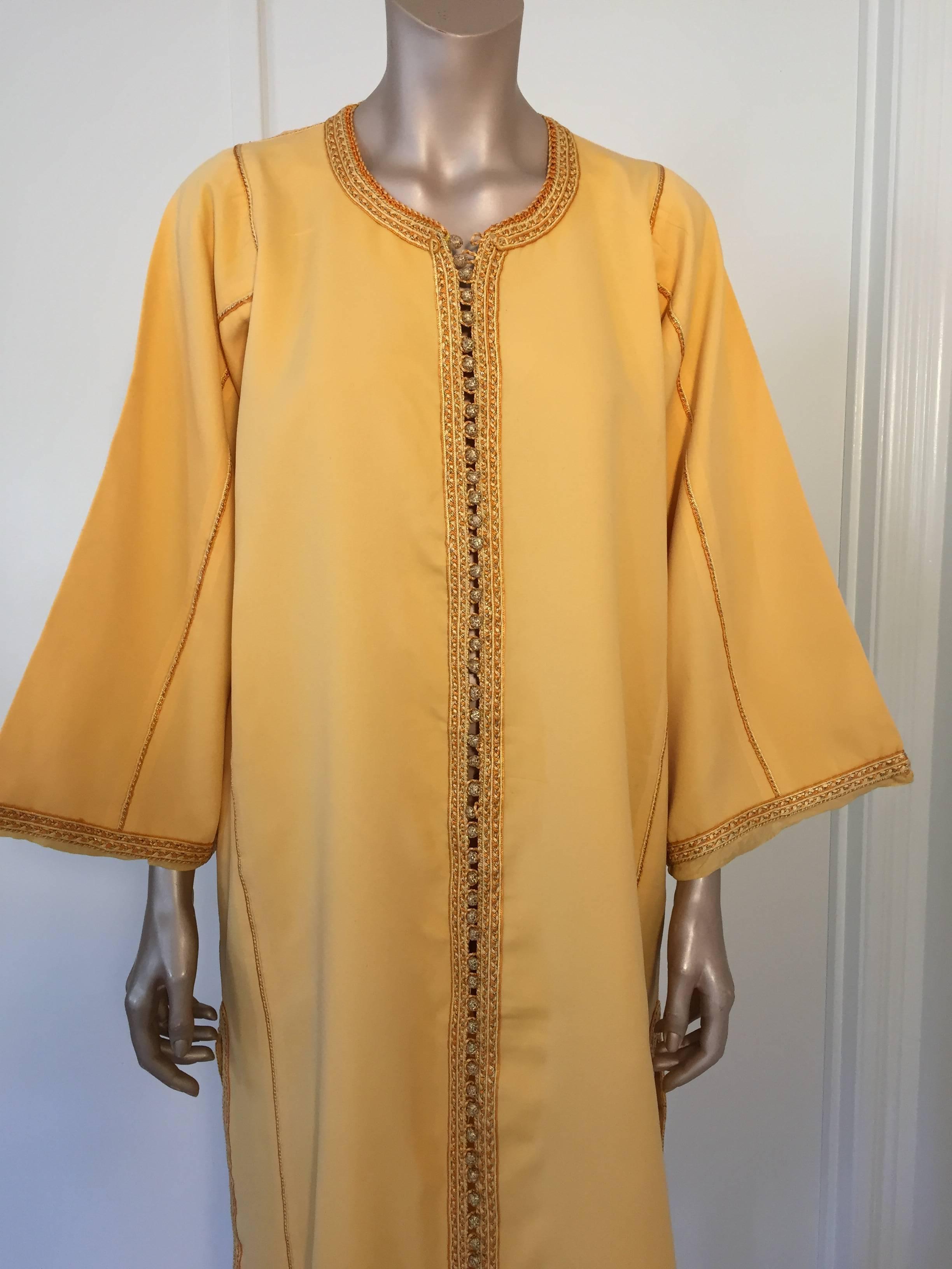 Brown Moroccan Vintage Yellow Gold Caftan For Sale