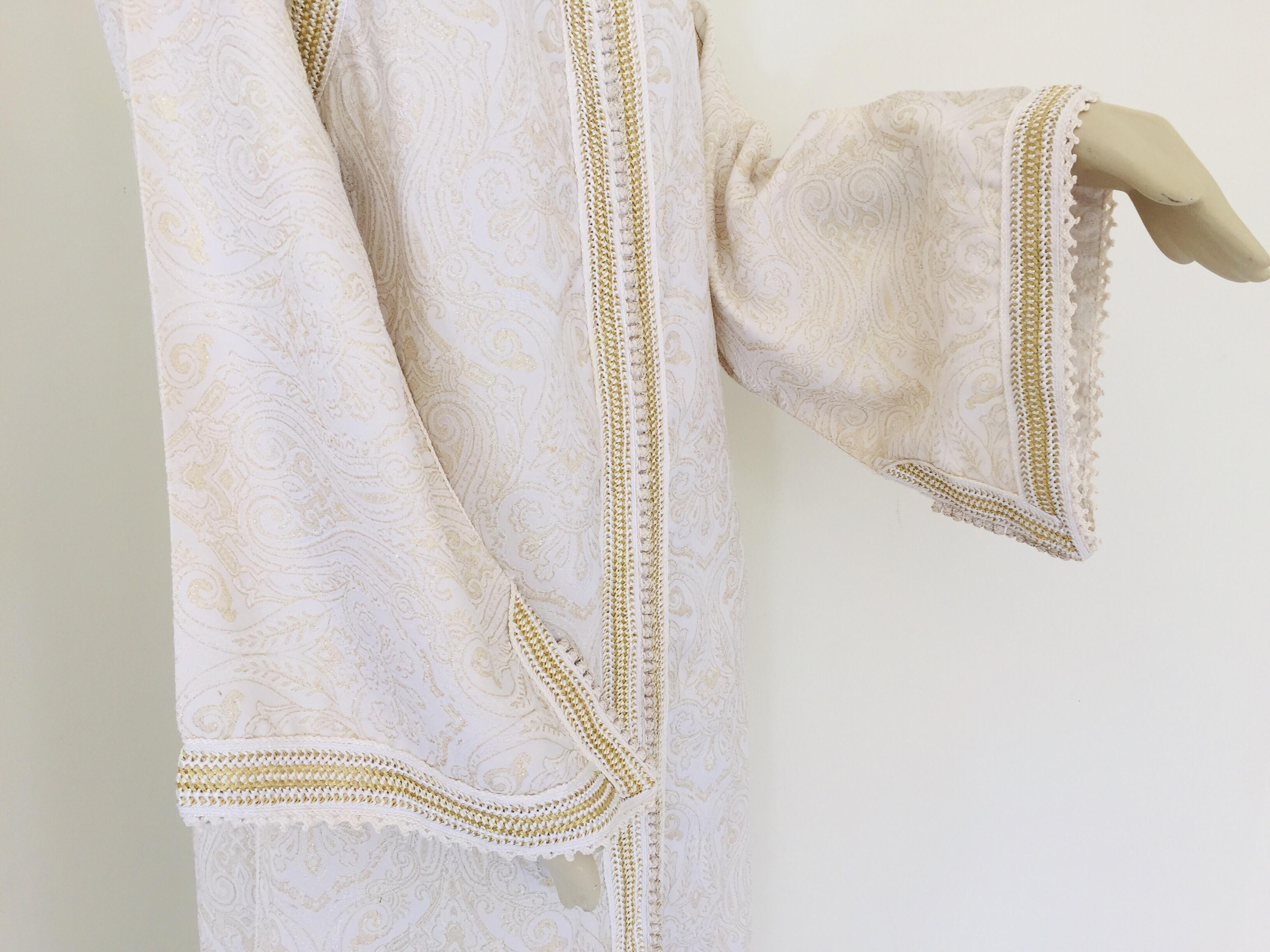 Robe caftan longue marocaine blanche Caftan Taille Large en vente 6
