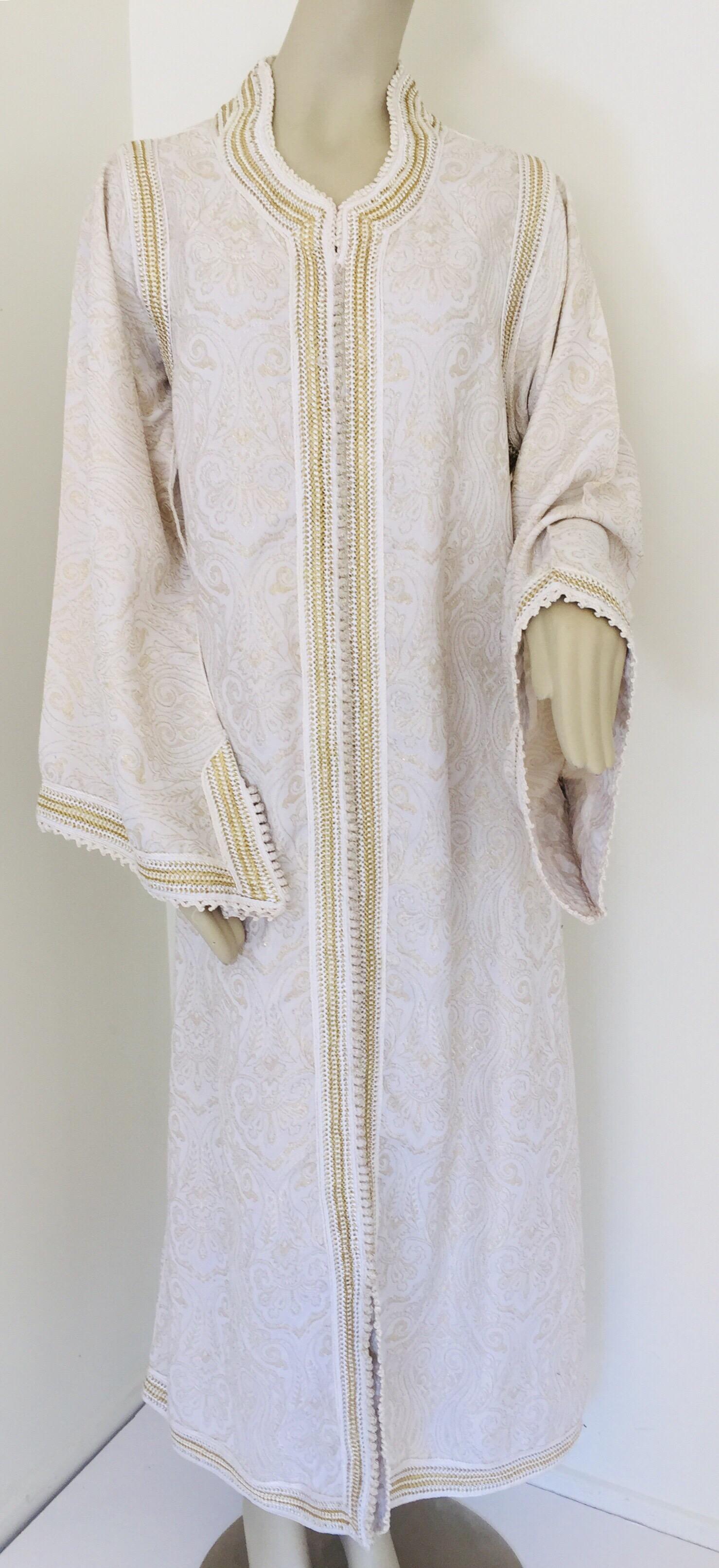 Marokkanisches weißes Kaftan-Maxikleid Caftan Größe Large (Maurisch) im Angebot