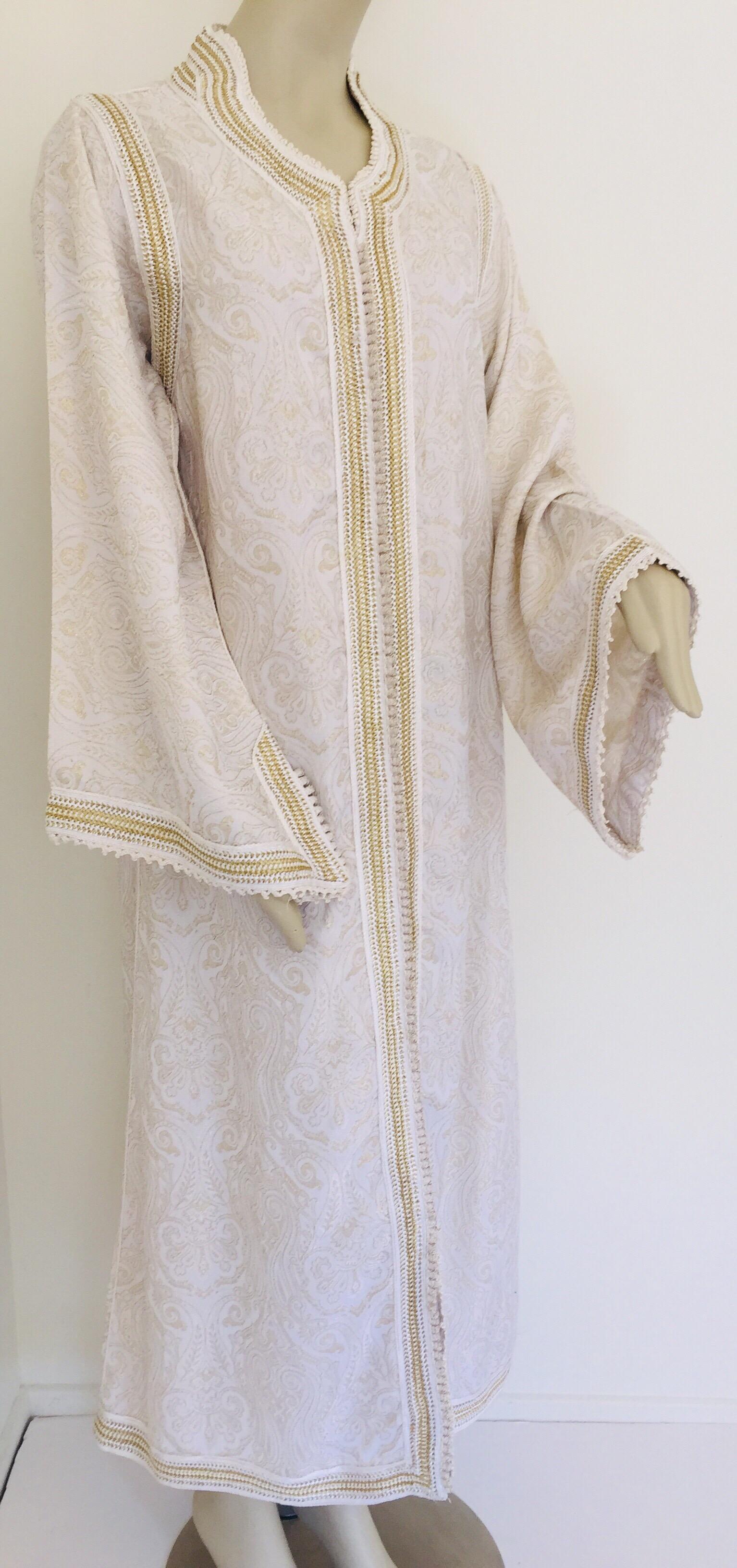 Robe caftan longue marocaine blanche Caftan Taille Large Bon état - En vente à North Hollywood, CA