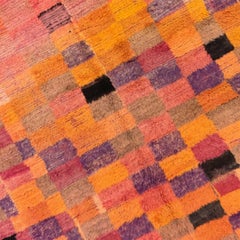 Marroquí con tonos naranja, rubor, ciruela, arándano y negro c.1960