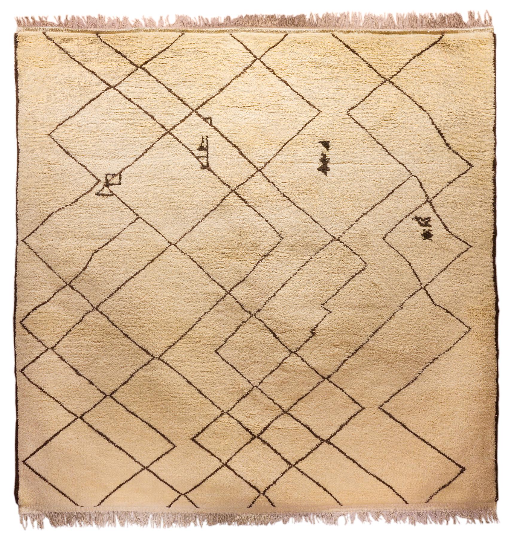 Alfombra marroquí de lana - Años 80, diseño geométrico tradicional en tonos beige y marrón en venta 1