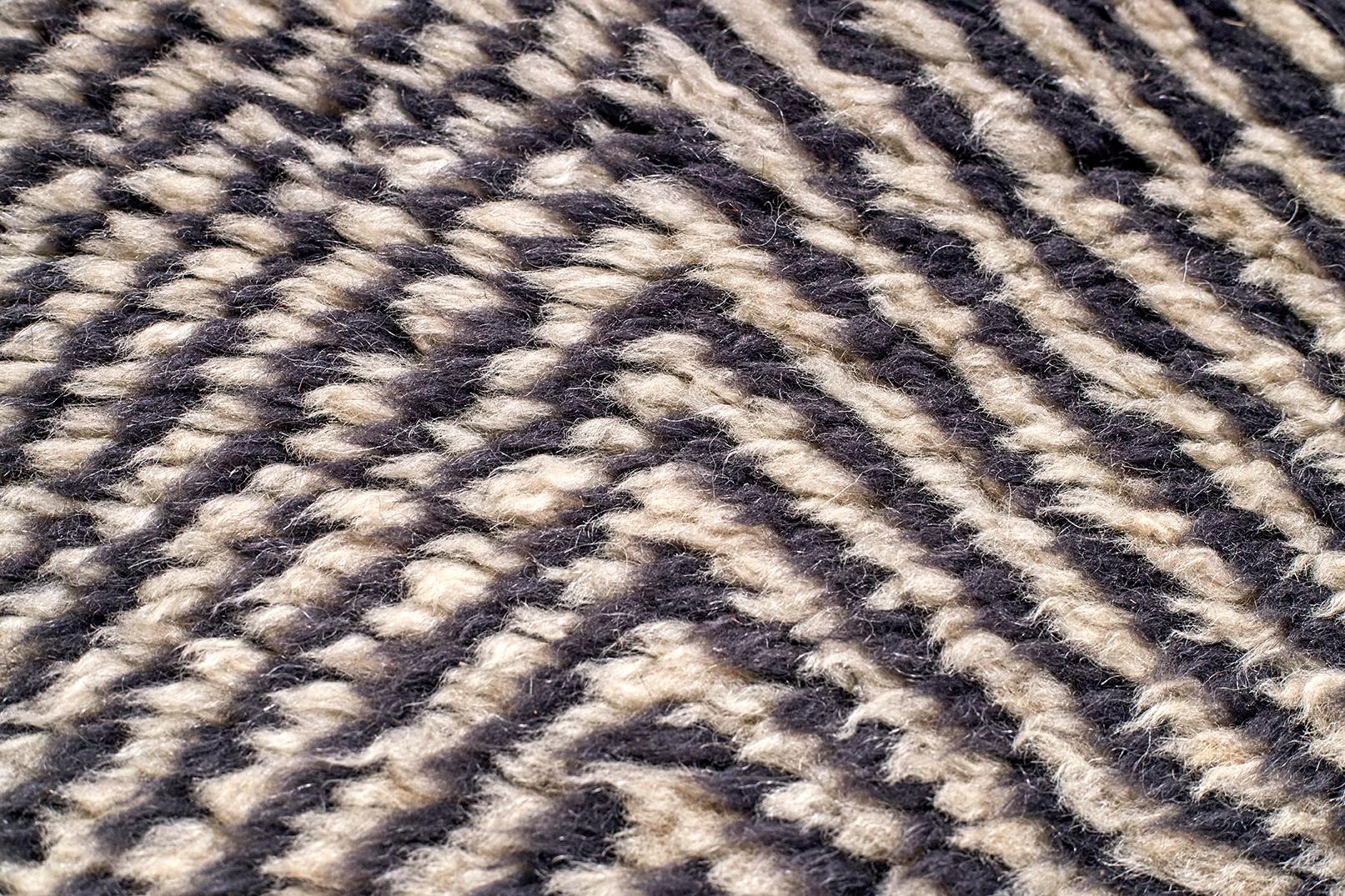 Moroccan Wool Rug For Sale 3