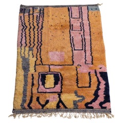 Moroccan Wool Rug in a Warm Tone Abstract Graphic Pattern