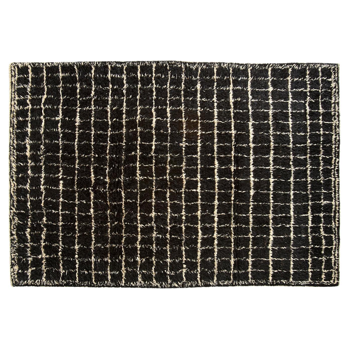 Moroccan Wool Rug in Ebony Grid Pattern  For Sale