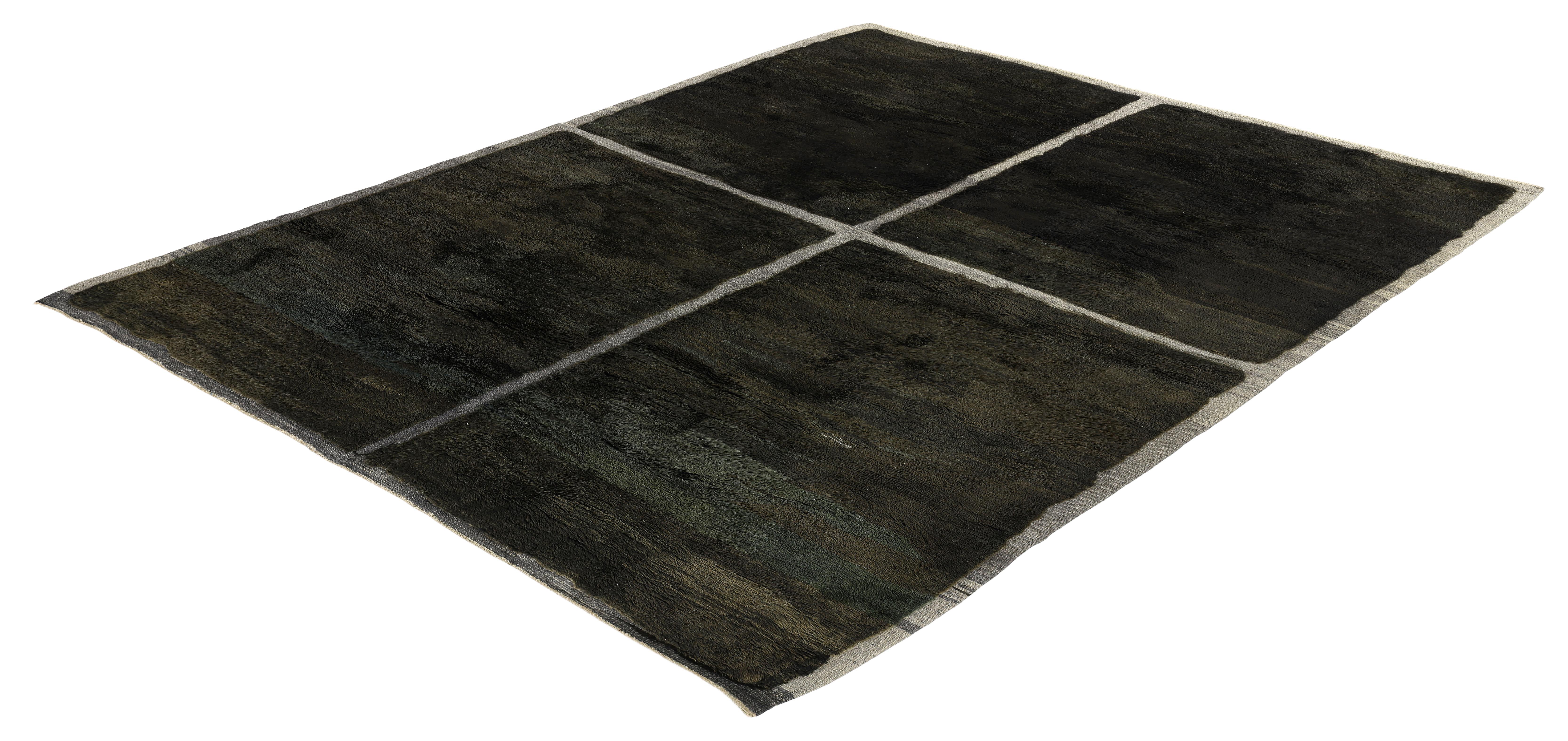 Moroccan Wool Rug with Minimalist Grid Pattern in Black and Ivory Tones In New Condition For Sale In New York, NY