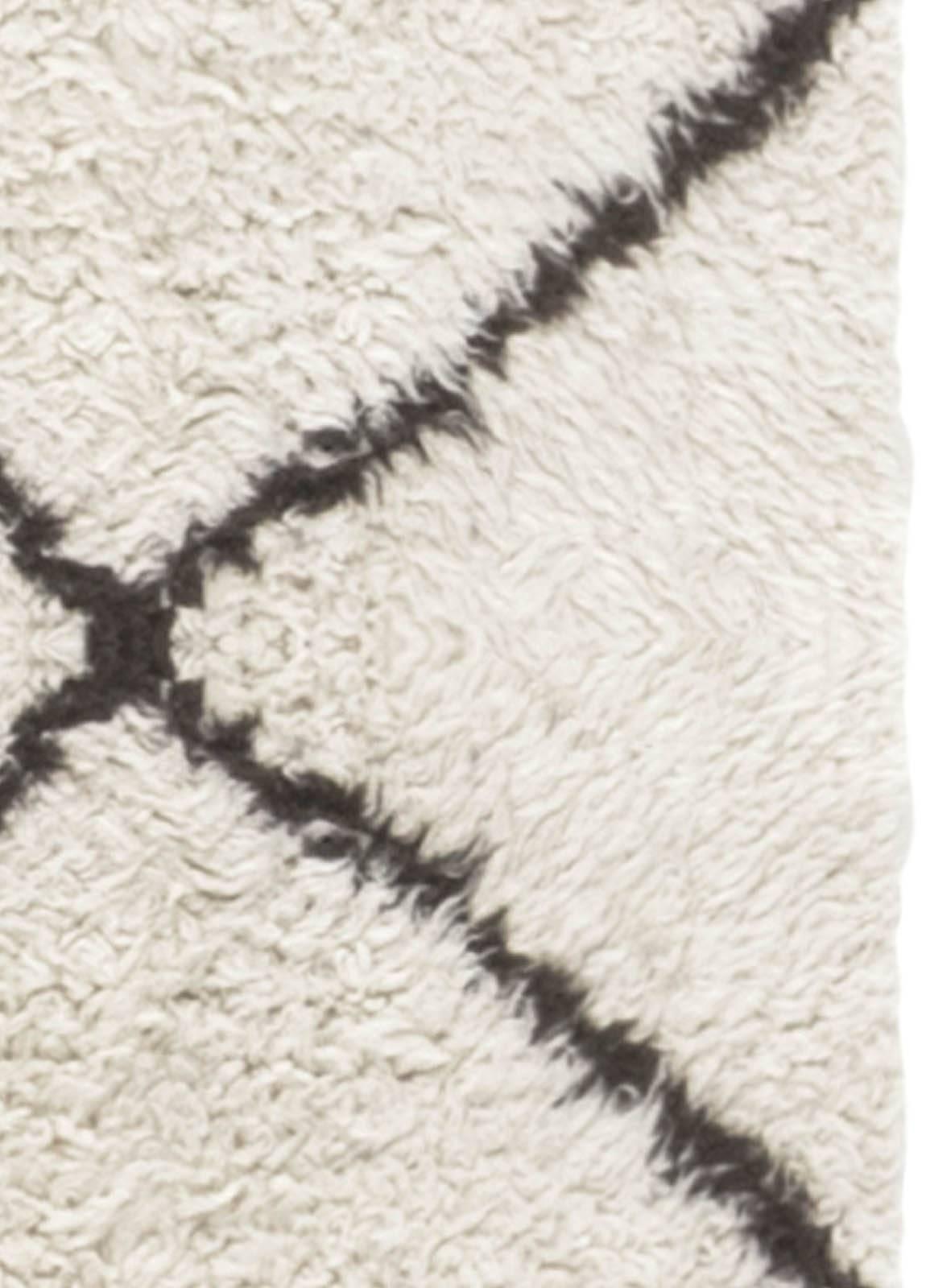 Moroccan Wool Runner with Tribal Geometric Design in Black and White In New Condition In New York, NY