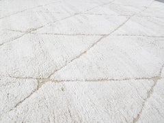 Moroocan Style Berber Handknotted Rug in Ivory and Beige Color