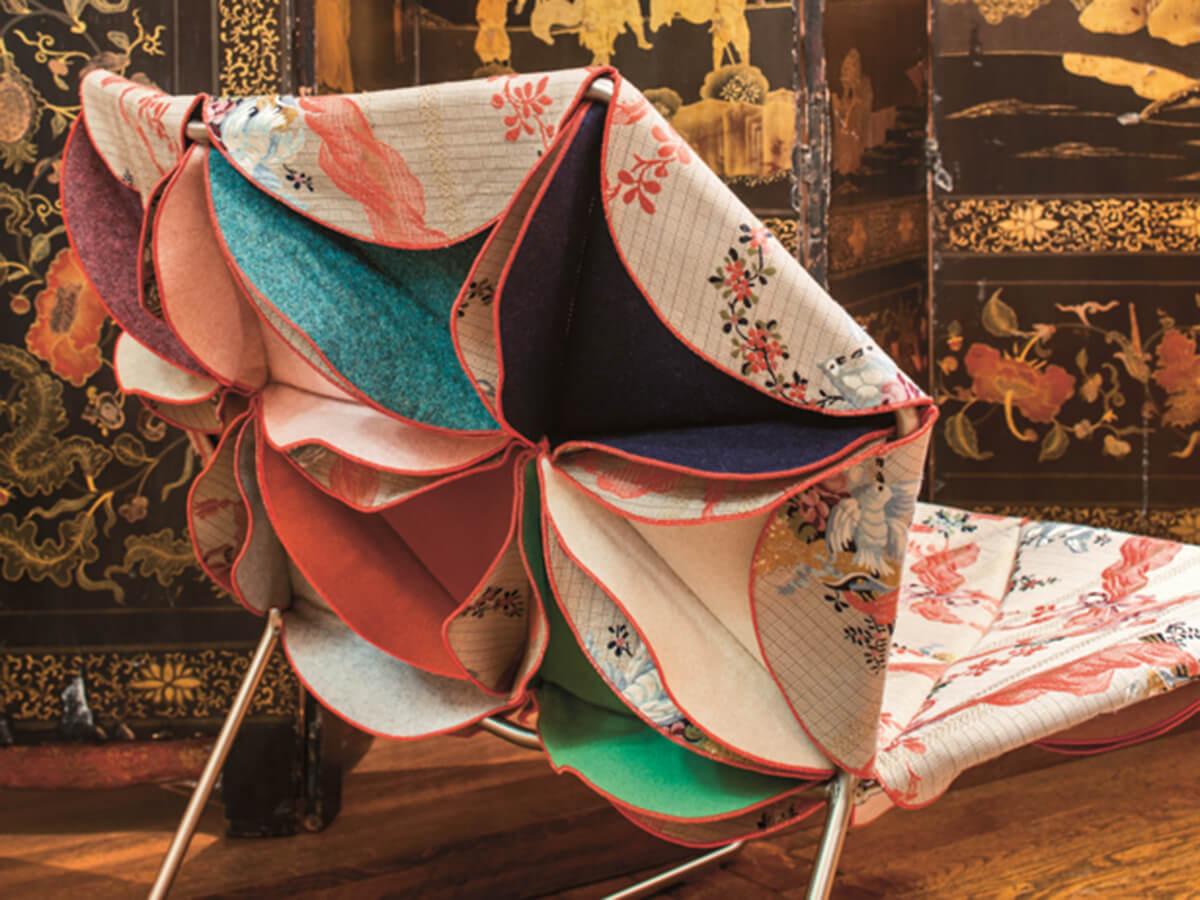 A new shape for a non-padded chair, three-dimensional geometry derived from the cellular genesis of sewn petals using the layout of a graphic structure with a triangular base. The result is a floral explosion, a marvellous symbolic display of