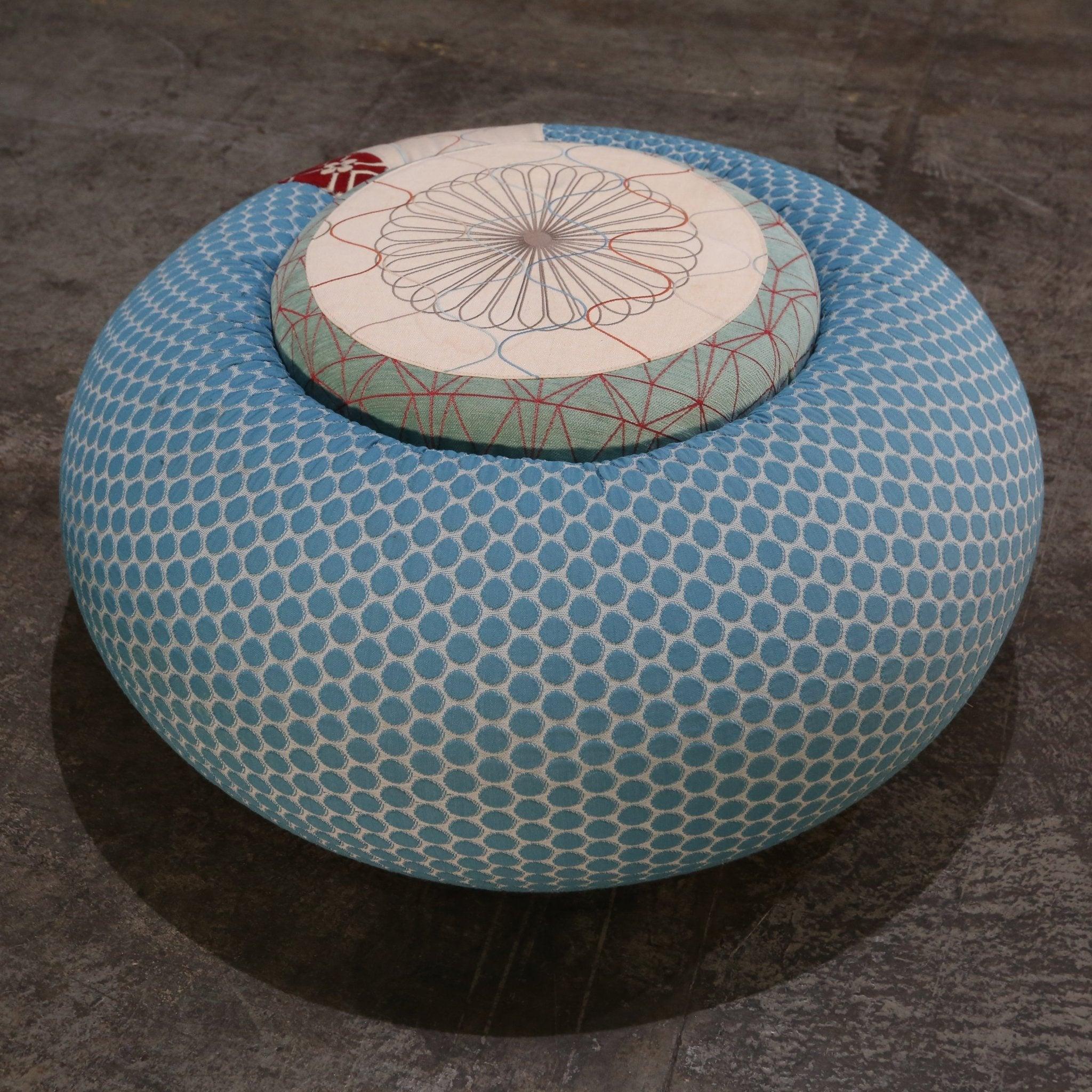 Moroso Donut Pouf by Edward Van Vliet In Good Condition In Basildon, London