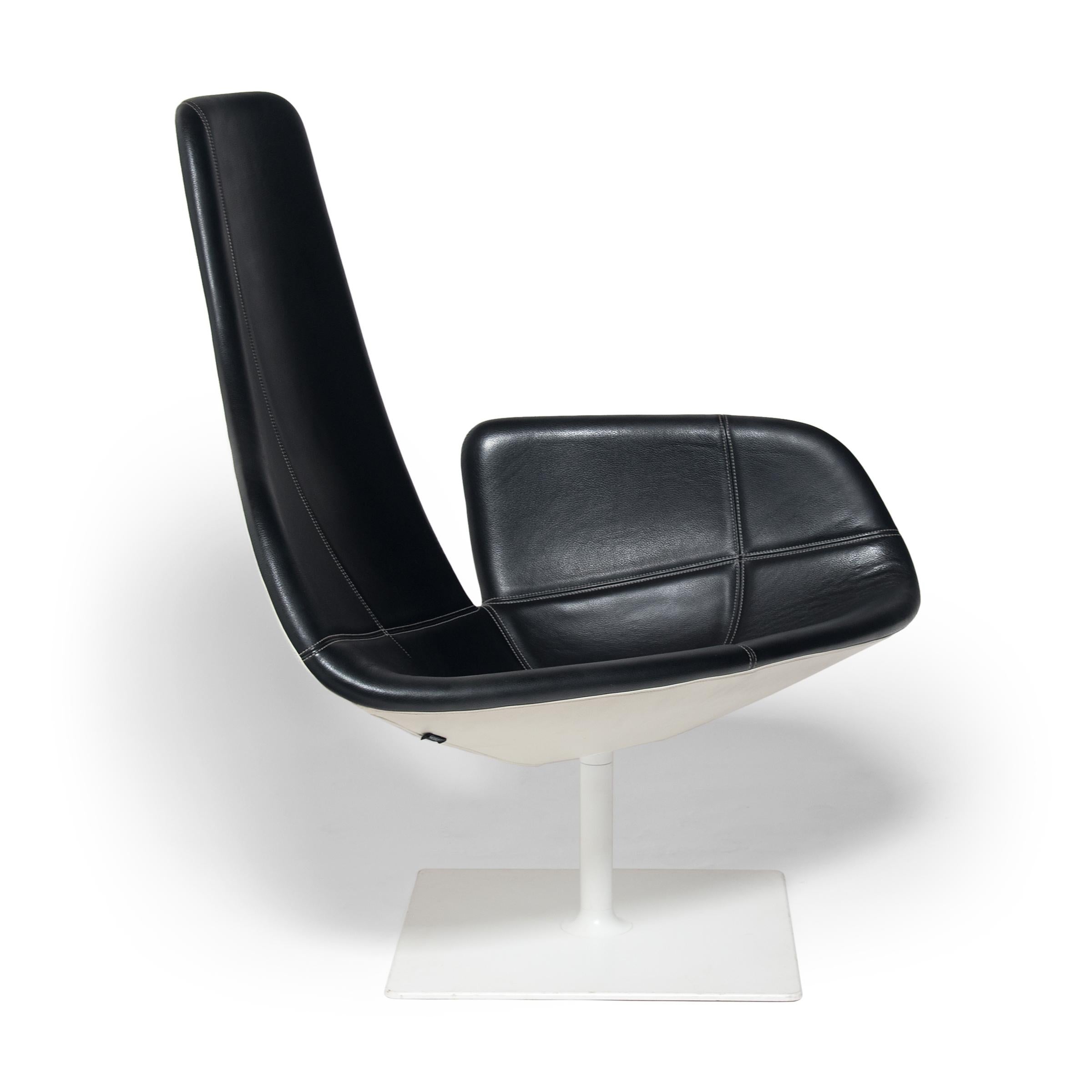 Scandinavian Modern Moroso Fjord Relax Armchair in Black Leather For Sale