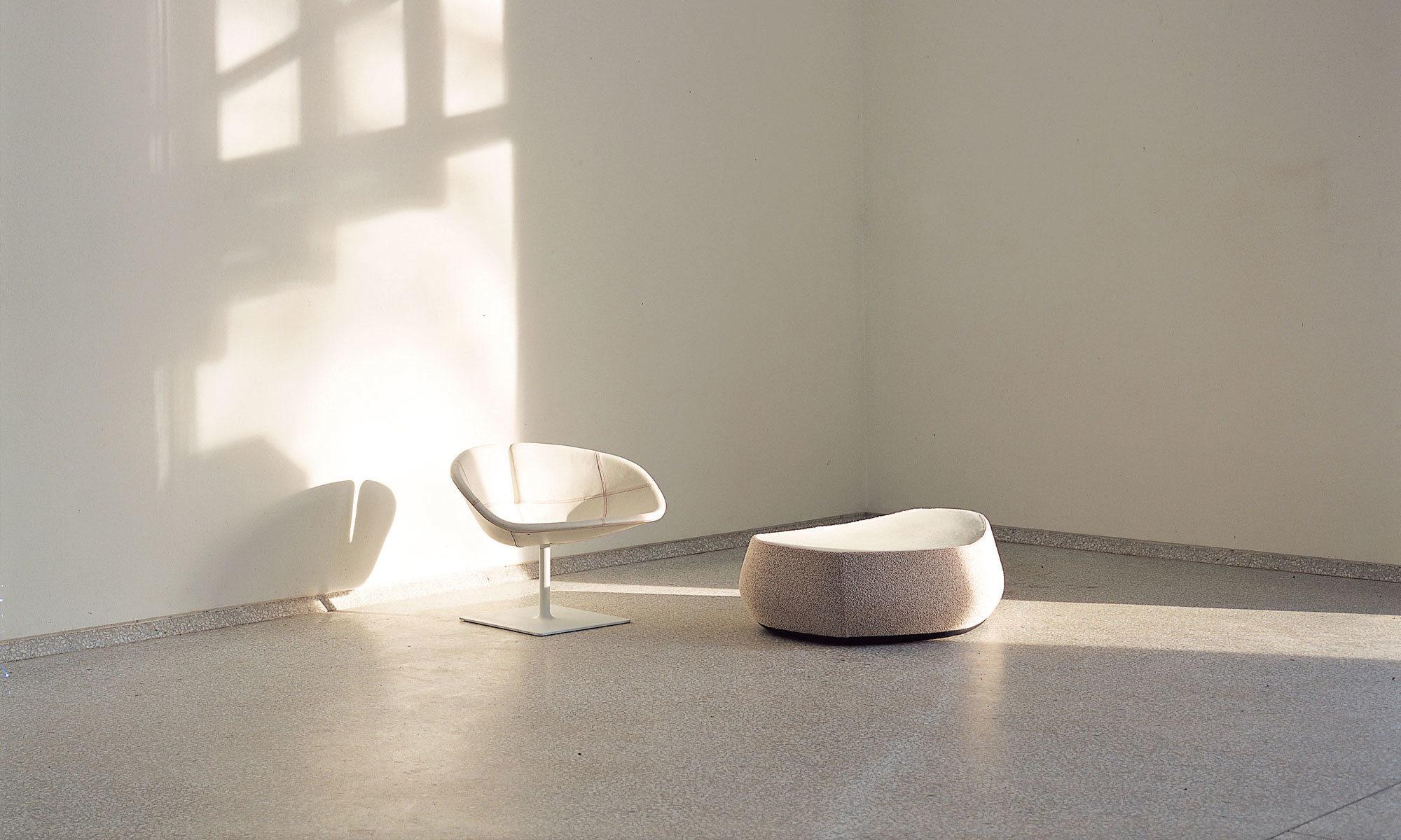 Contemporary Moroso FJORD Small foot stool by Patricia Urquiola For Sale