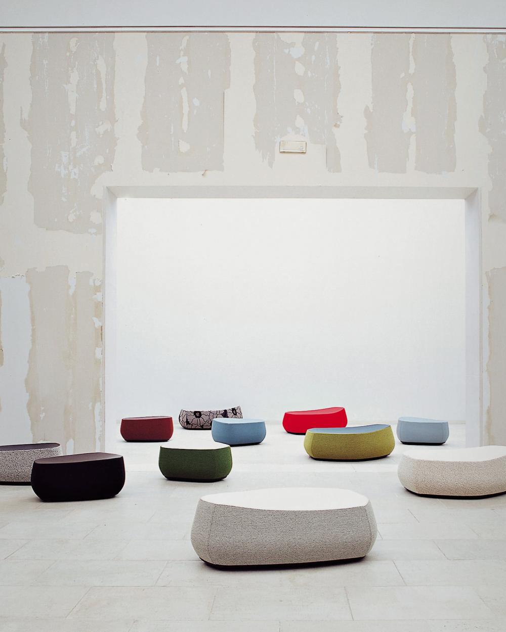 Plastic Moroso FJORD Small foot stool by Patricia Urquiola For Sale