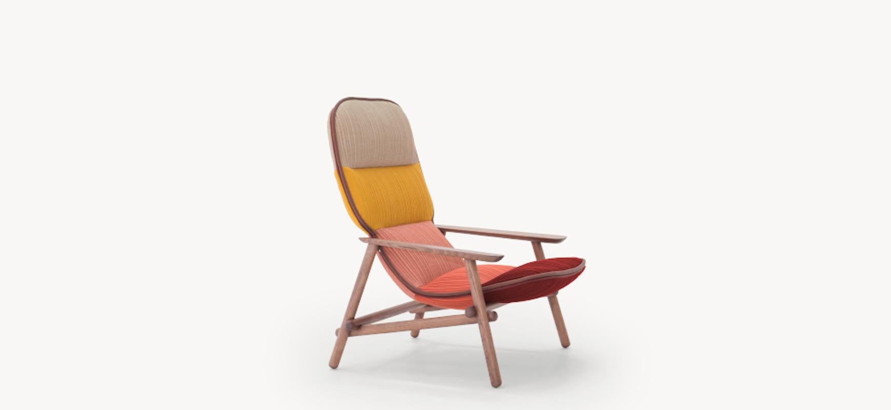 Moroso Lilo Lounge Chair by Patricia Urquiola in Tufted Fabric and Solid Wood For Sale 2