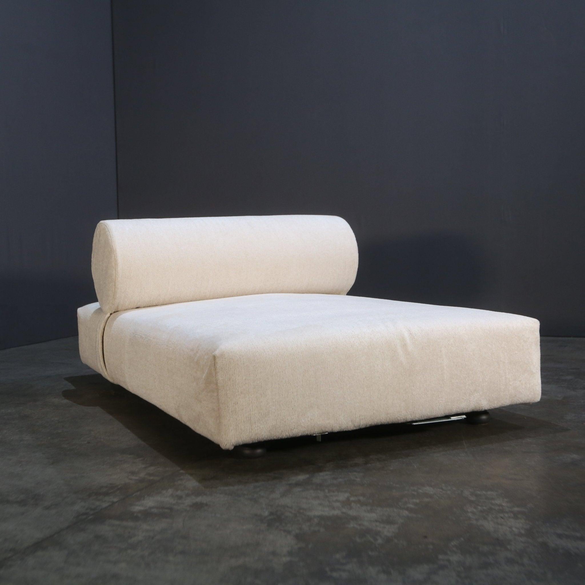 Moderno Moroso Mezze Chaise Longue in vendita
