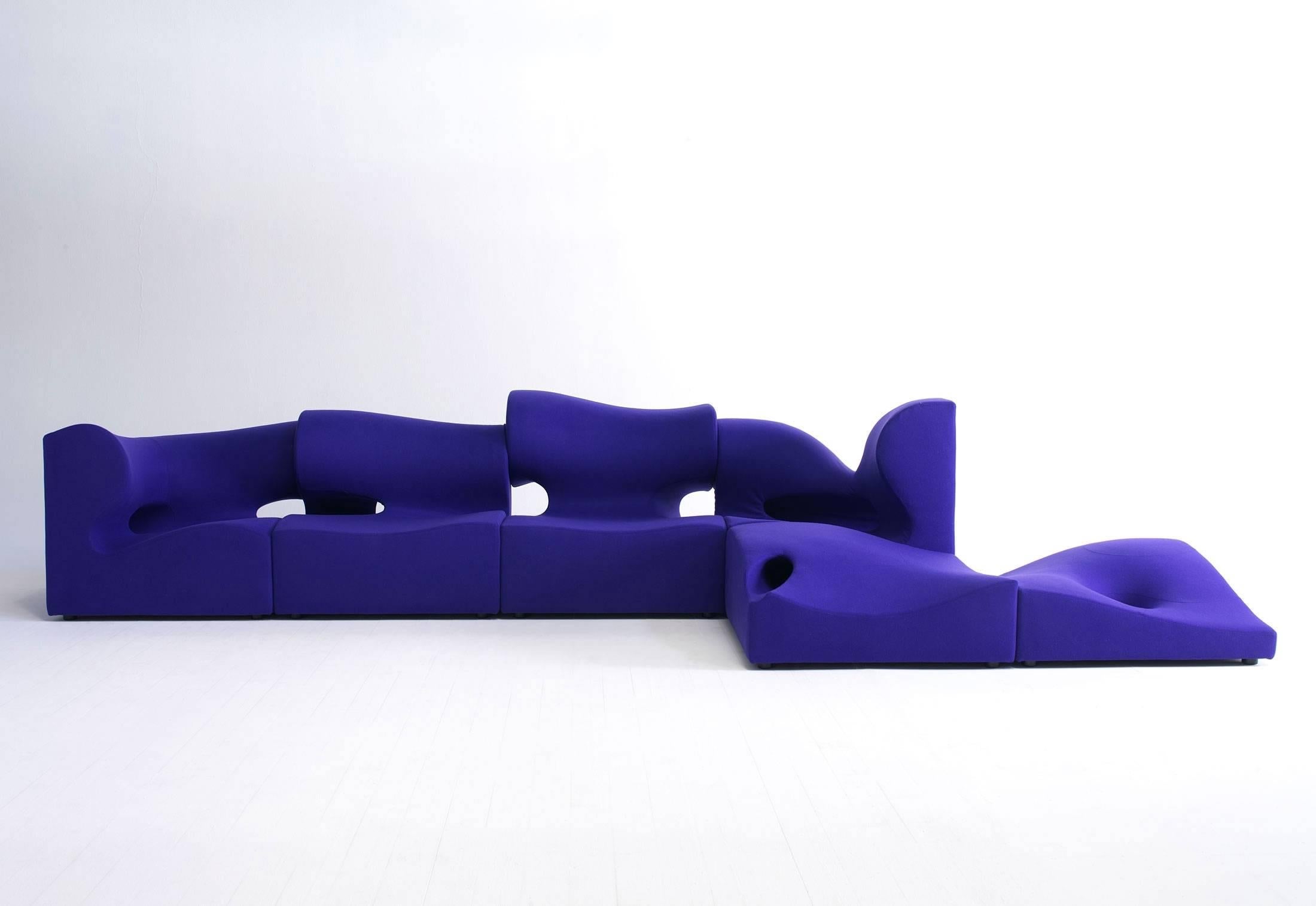Misfits is a modular seating system with many modules, all different, whose shapes appear to mould the material almost as if they were sculptures, a play on volumes, solids and empty spaces, fluid and flexuous lines, sinuous curves that hint at