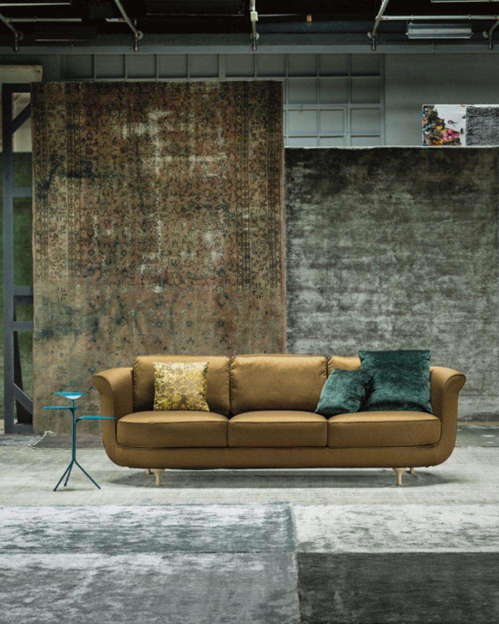 Moroso MORNING GLORY Beistelltisch von Marc Thorpe im Zustand „Neu“ im Angebot in Brooklyn, NY