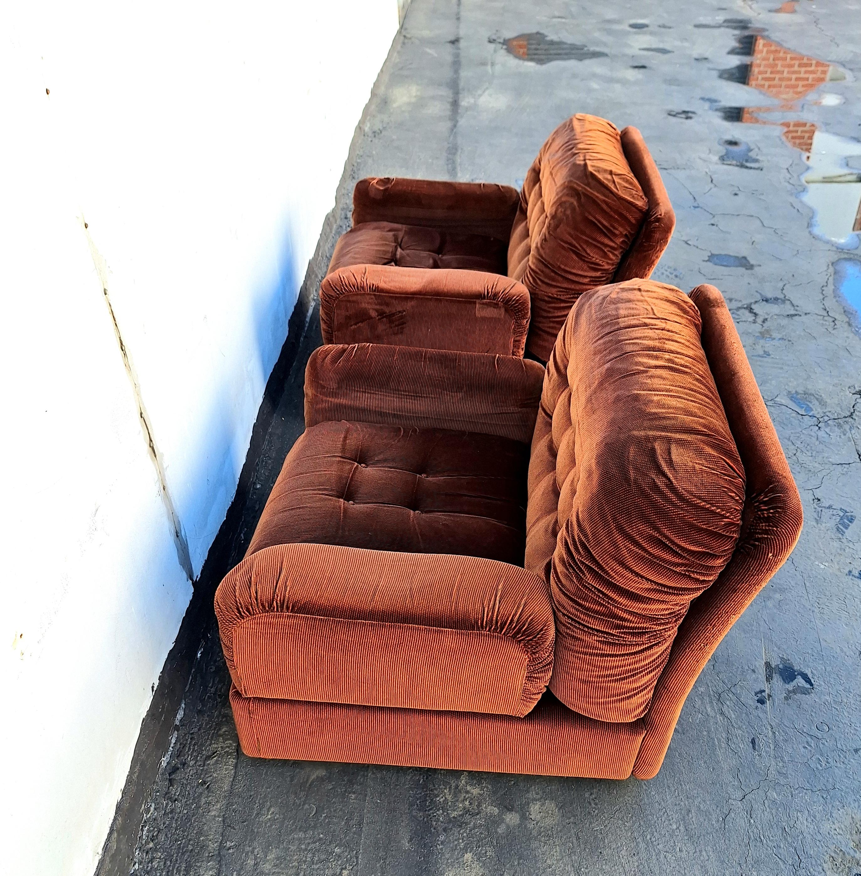 Pareja de tumbonas italianas vintage Moroso en Bastante bueno estado para la venta en Los Angeles, CA