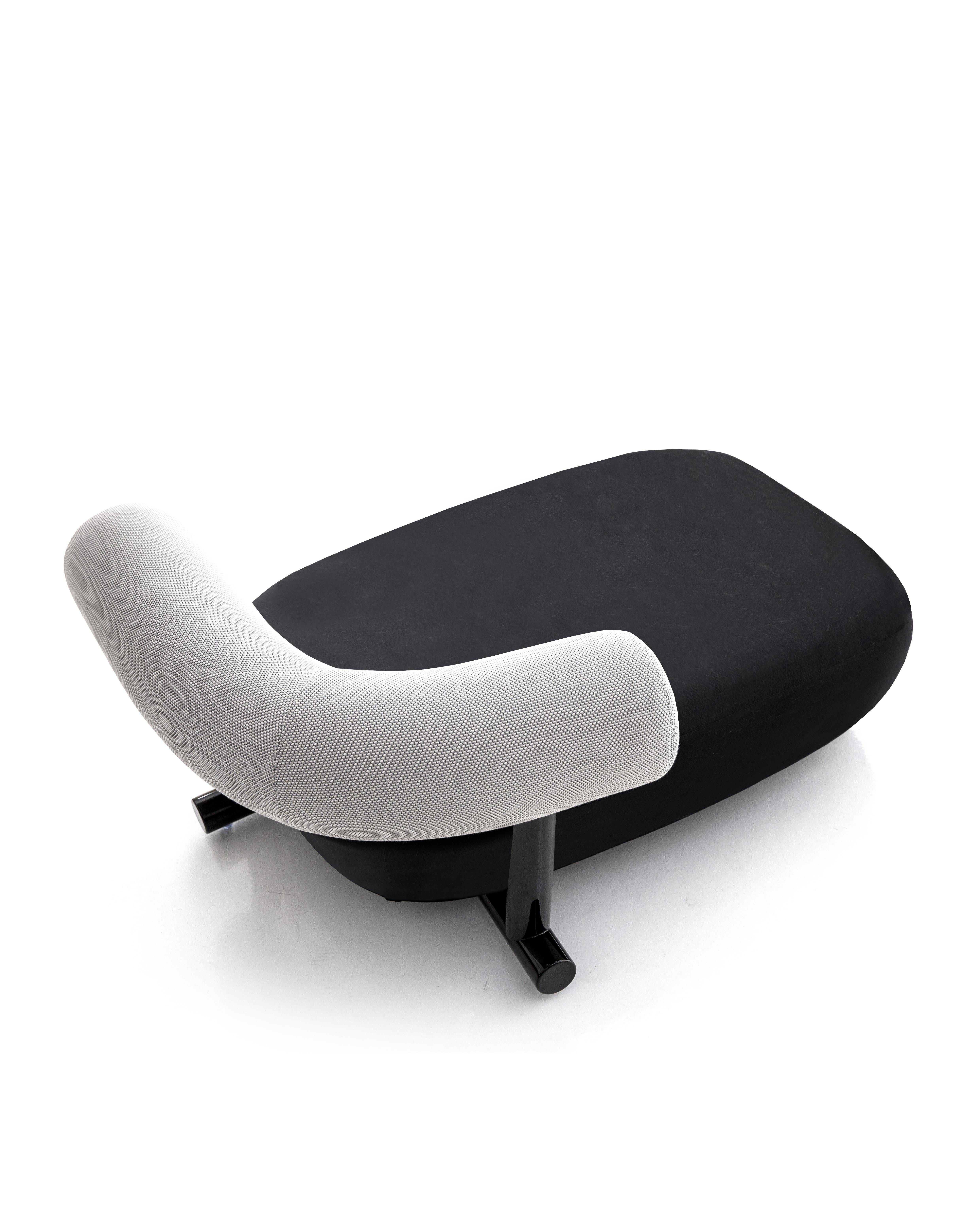 Moderno Moroso PIPE Chaise Longue di Daniel Libeskind in vendita