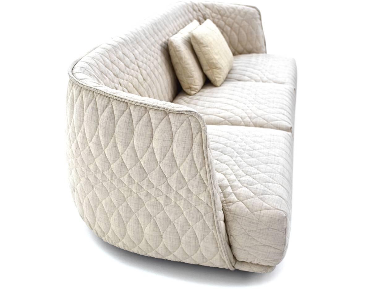 Moroso Redondo Three-Seat Sofa in Quilted Upholstery by Patricia Urquiola In New Condition For Sale In Rhinebeck, NY