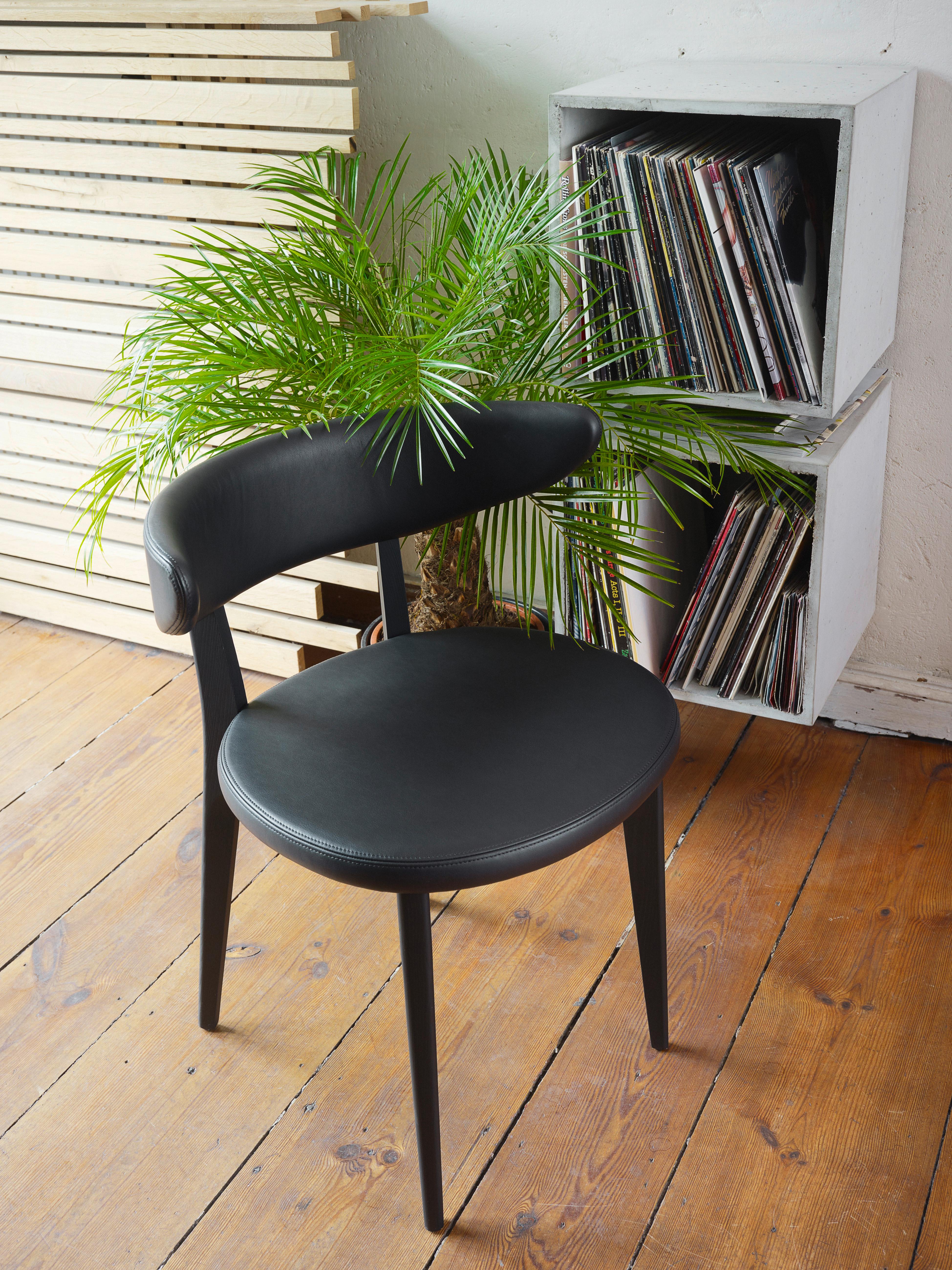 Modern Moroso Shortwave Chair by Diesel Living For Sale