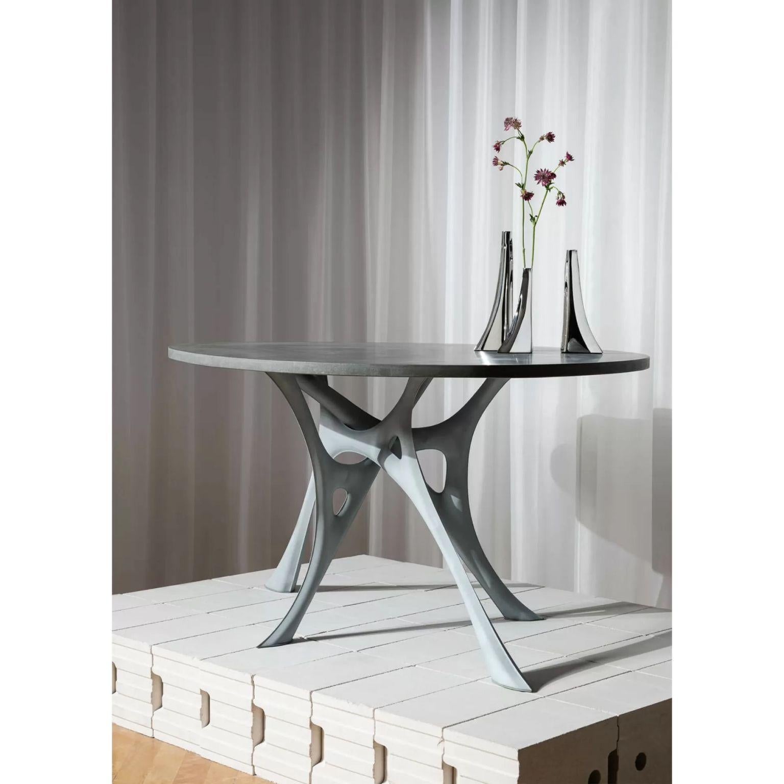 Morph-Tisch aus Thermometallisiertem Stahl und Beton von Zieta (Postmoderne) im Angebot