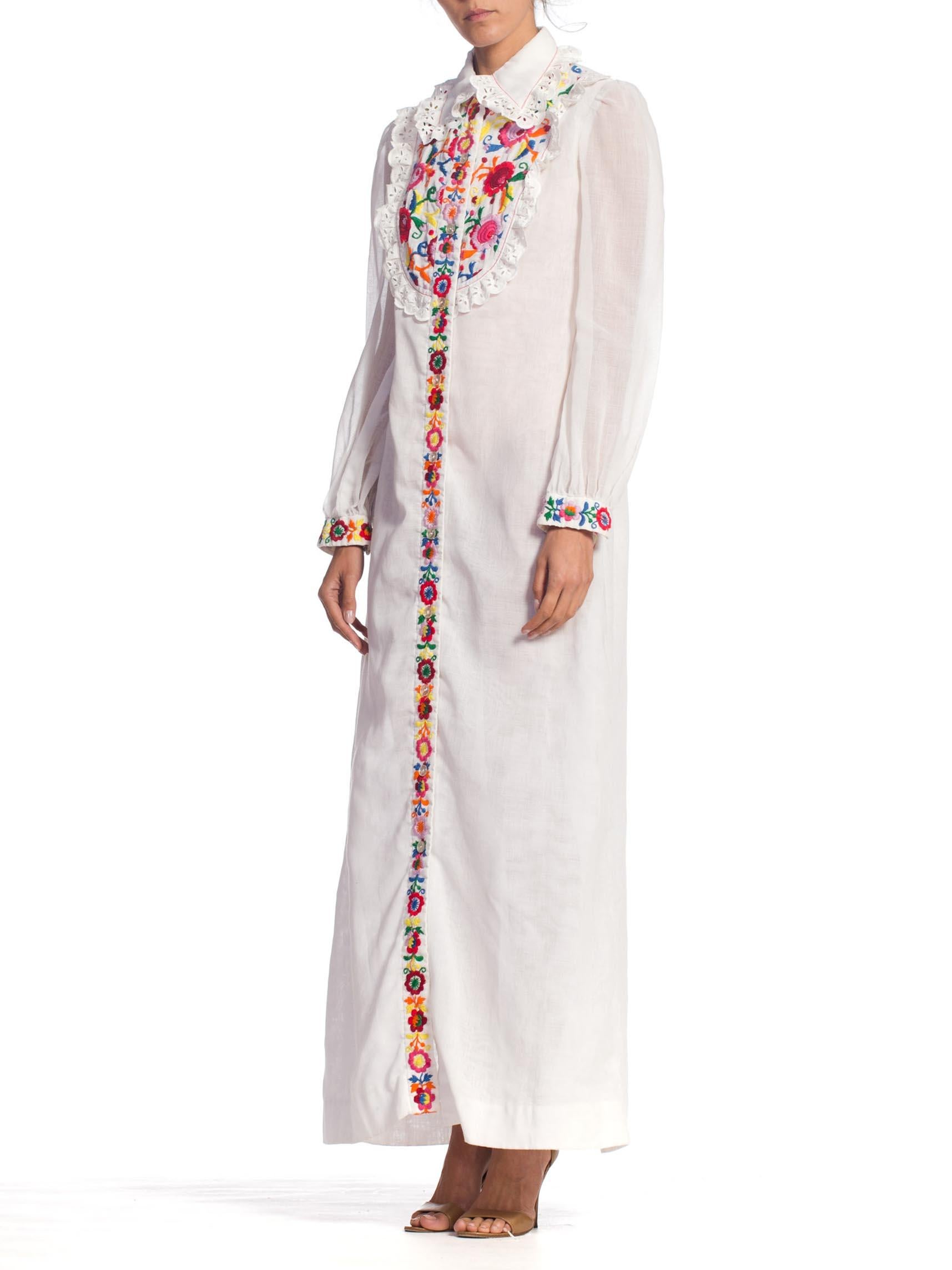 Women's 1970S White Cotton Blend Shirt Dress With Floral Embroidery And Vintage Lace