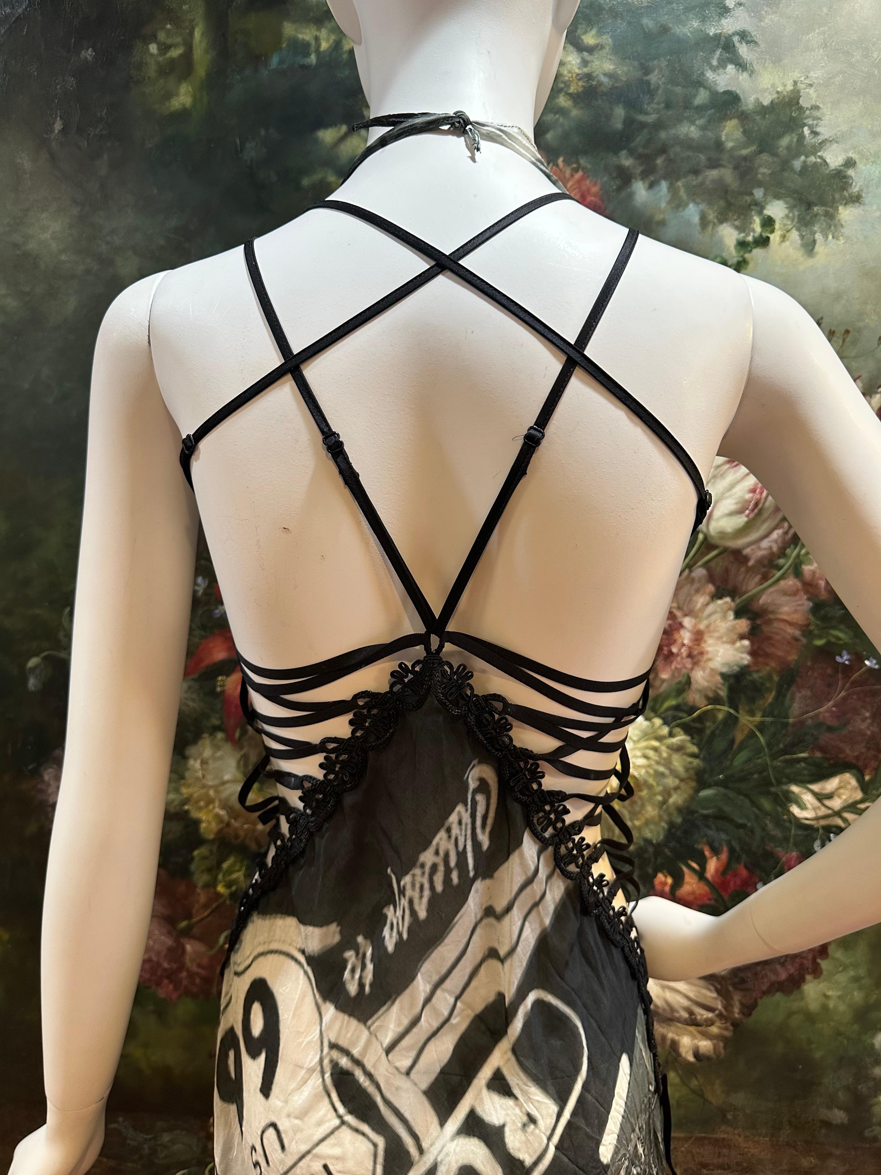 MORPHEW ATELIER Antikes Spitzenkleid aus schwarzer und grauer Seide mit Hurricane-Patina im Zustand „Hervorragend“ im Angebot in New York, NY