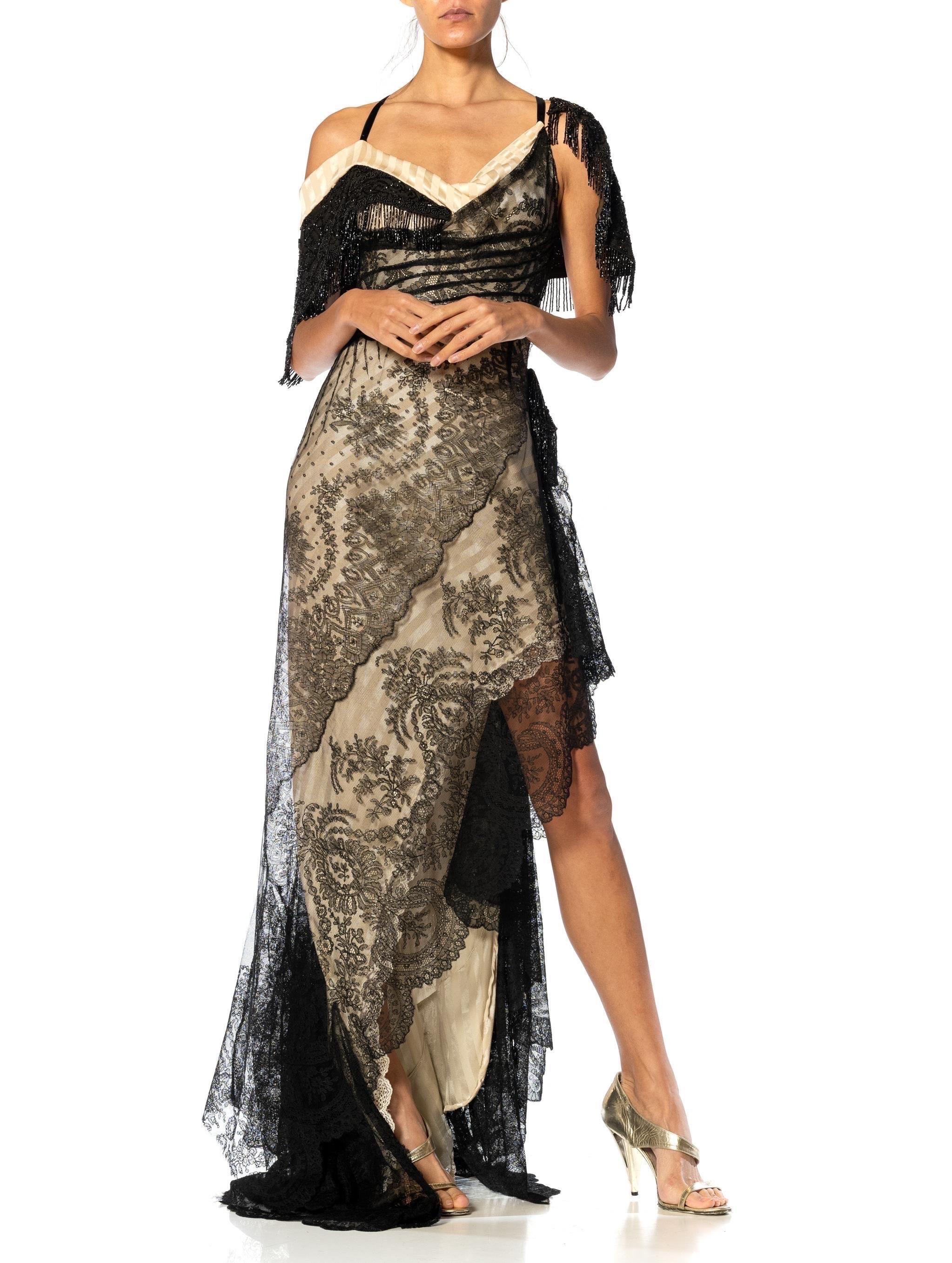 MORPHEW ATELIER Schwarzes & cremefarbenes Kleid aus Chantilly-Spitze mit viktorianischem B im Angebot 15