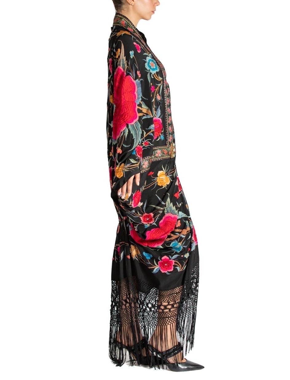 Women's MORPHEW ATELIER Black Multicolored Silk Embroidered Large Floral Hand Cocoon Wi For Sale