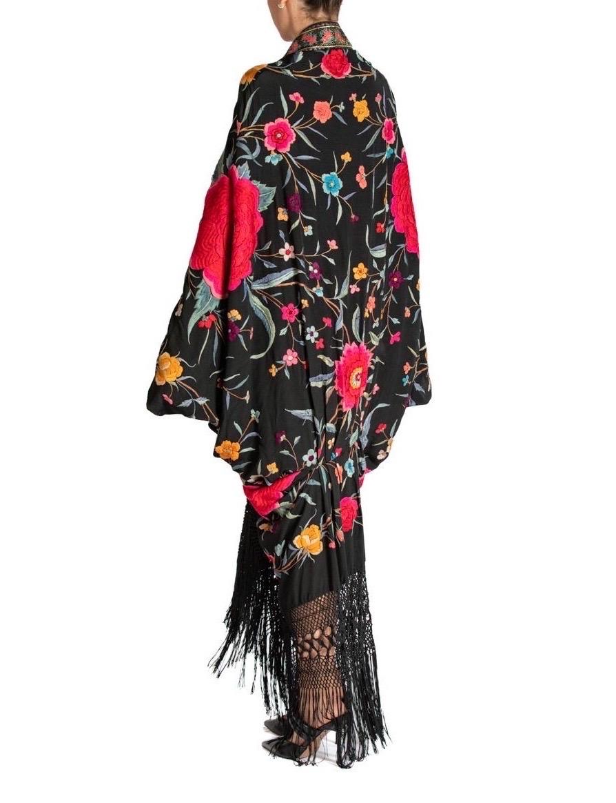 MORPHEW ATELIER Black Multicolored Silk Embroidered Large Floral Hand Cocoon Wi For Sale 3