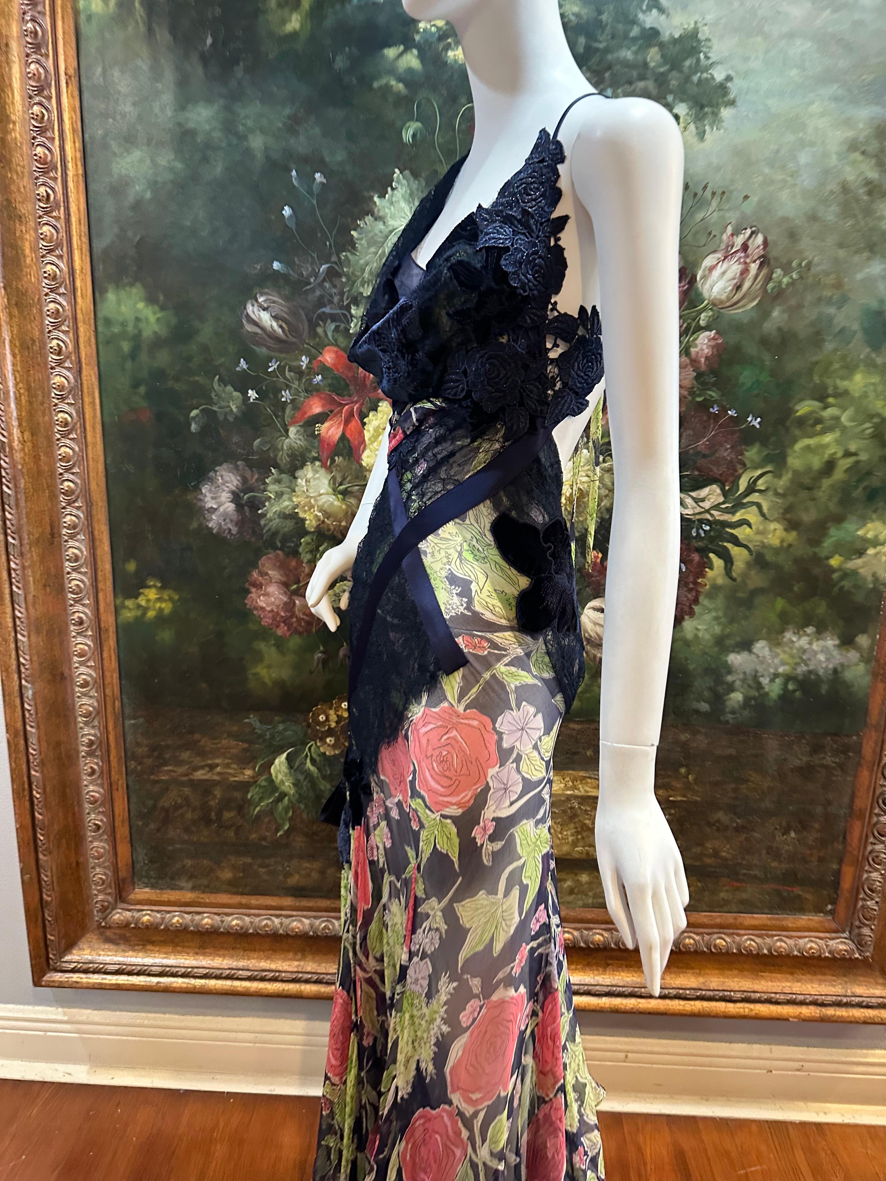 MORPHEW ATELIER Navy Blue & Pink Silk Chiffon & Lace  Gown with Velvet Floral Ap For Sale 6