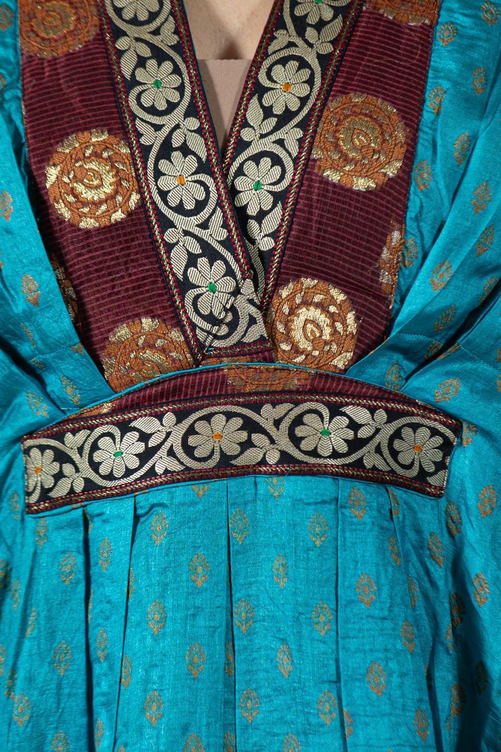 Morphew Collection Azure Blue & Gold Indian Sari Silk Butterfly Sleeve Kaftan D For Sale 5