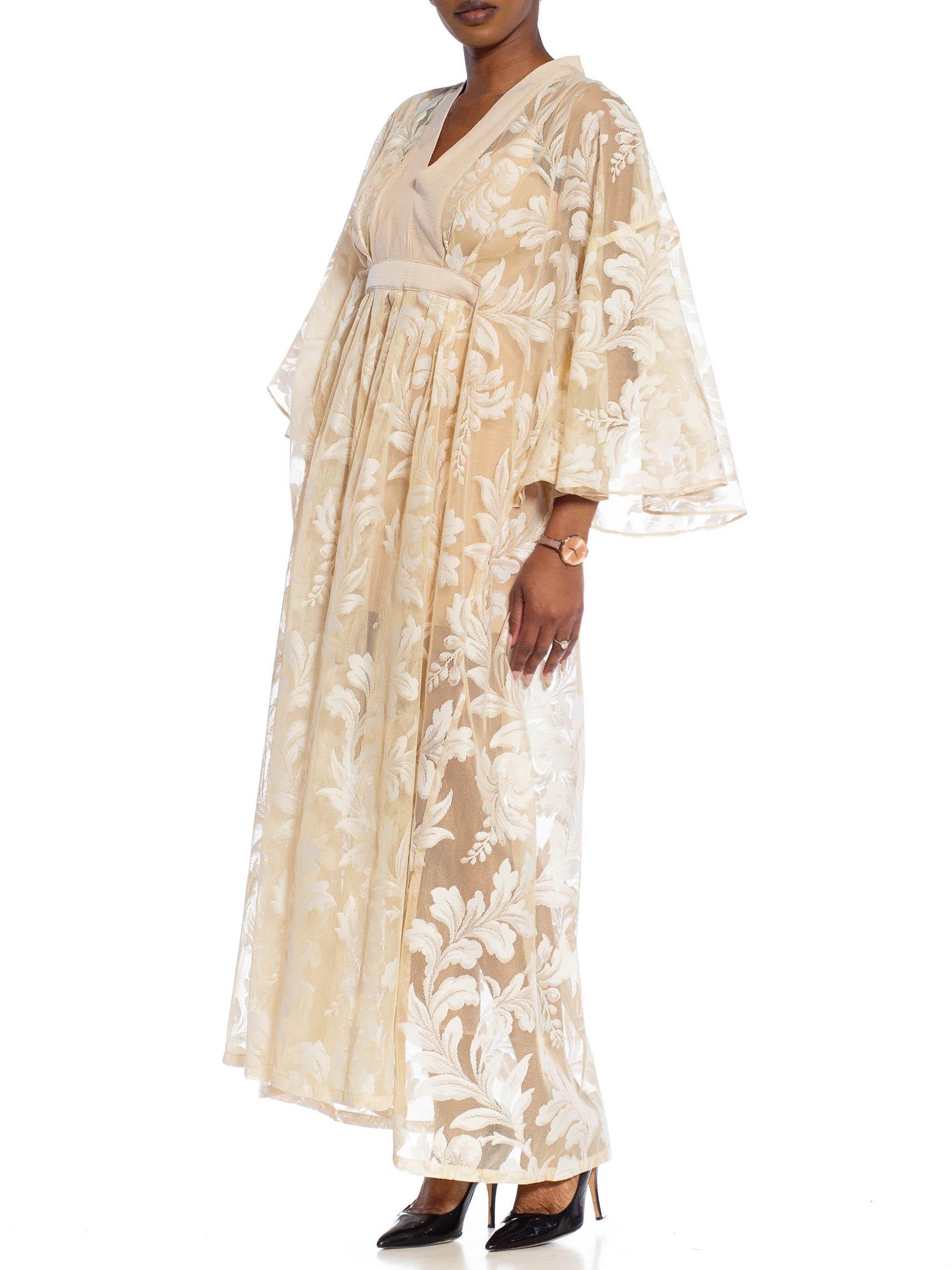 MORPHEW COLLECTION Beige Poly/Nylon Tropical Foliage Lace Kaftan In Excellent Condition For Sale In New York, NY