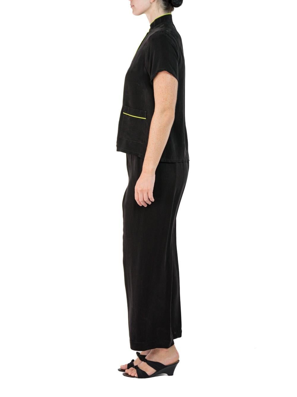 Morphew Collection Black & Neon Yellow Trim Cold Rayon Bias Pajamas Master Medium
MORPHEW COLLECTION is made entirely by hand in our NYC Ateliér of rare antique materials sourced from around the globe. Our sustainable vintage materials represent