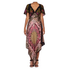 MORPHEW COLLECTION Black Pink
Grey Silk Twill Paisley Floral Print 3-Scarf Dr MORPHEW COLLECTION Black Pink
Grey Silk Twill Paisley Floral Print 3-Scarf Dr