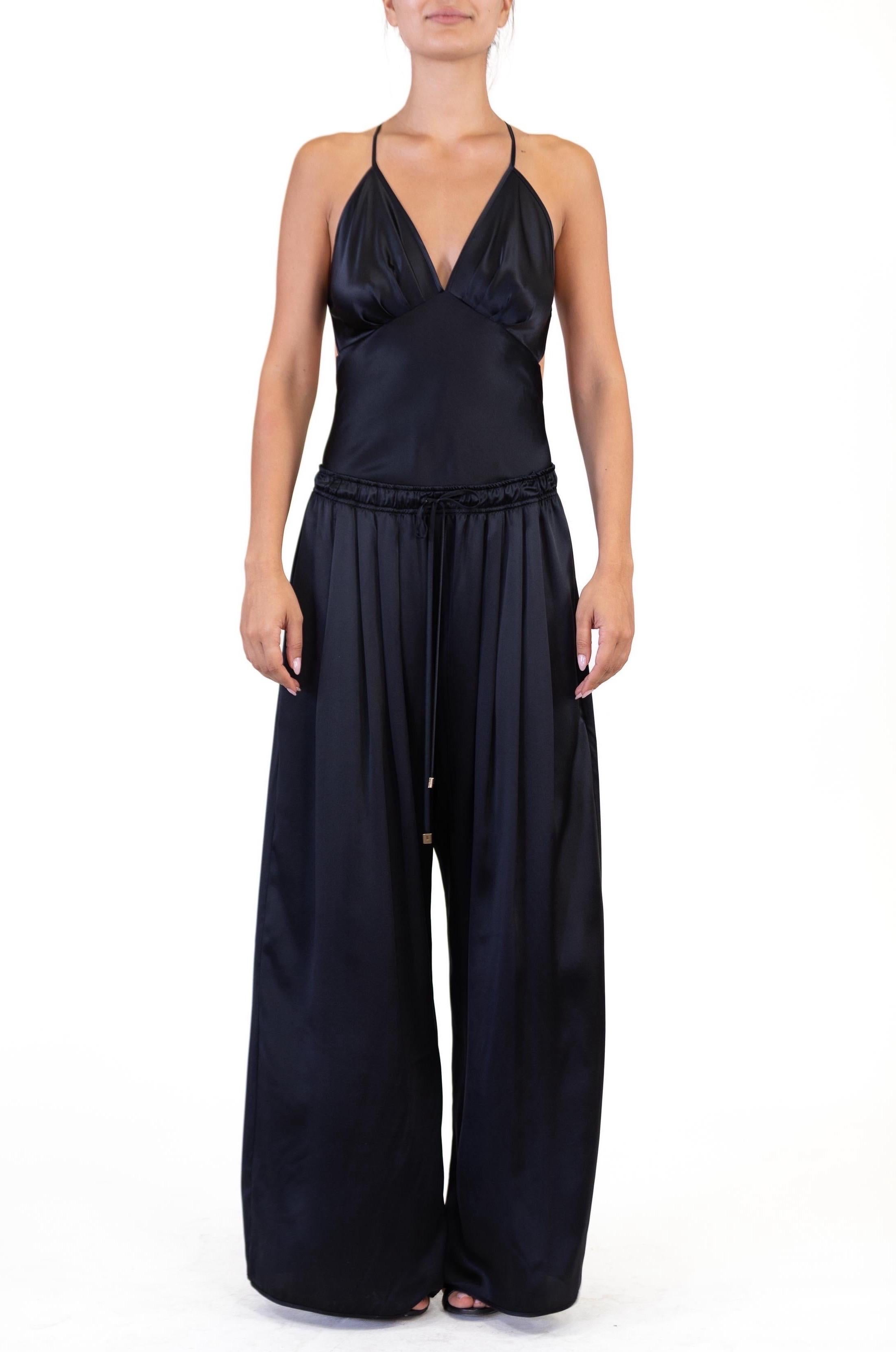 MORPHEW COLLECTION Black Silk Charmeuse Oversized Box Pleat Pants In Excellent Condition For Sale In New York, NY