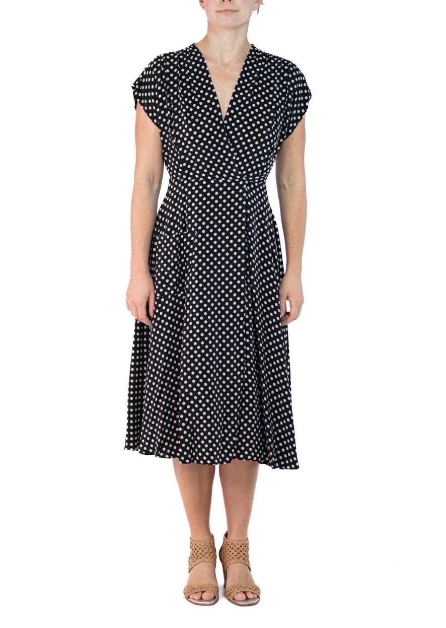 Morphew Collection Black & White Polka Dot Cold Rayon Bias Dress Master Medium
MORPHEW COLLECTION is made entirely by hand in our NYC Ateliér of rare antique materials sourced from around the globe. Our sustainable vintage materials represent over a