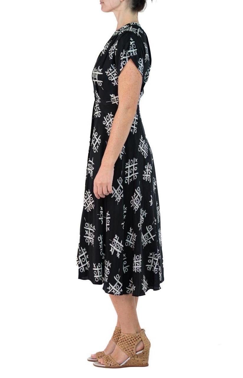 Morphew Collection Black & White Tic Tac Toe Novelty Print Cold Rayon Bias Dres In Excellent Condition For Sale In New York, NY