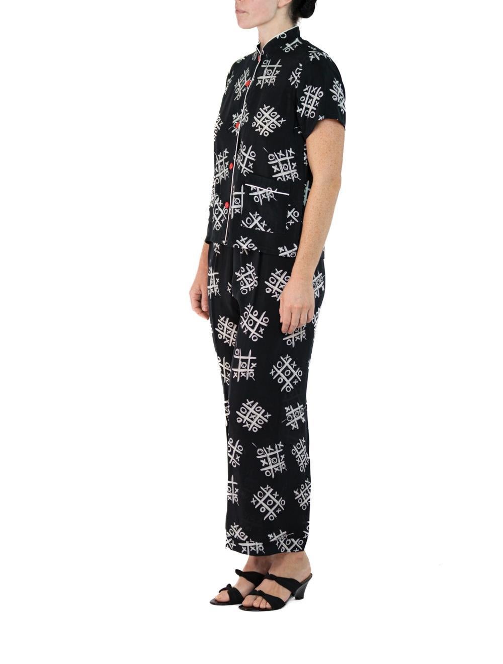 Morphew Collection Black & White Tic Tac Toe Novelty Print Cold Rayon Bias Pajamas Master Medium
MORPHEW COLLECTION is made entirely by hand in our NYC Ateliér of rare antique materials sourced from around the globe. Our sustainable vintage