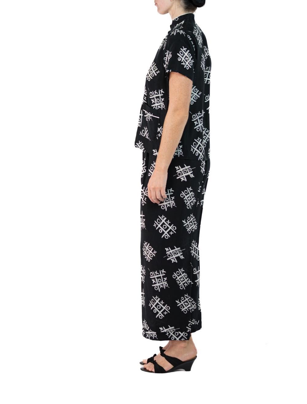 Women's Morphew Collection Black & White Tic Tac Toe Novelty Print Cold Rayon Bias Paja For Sale