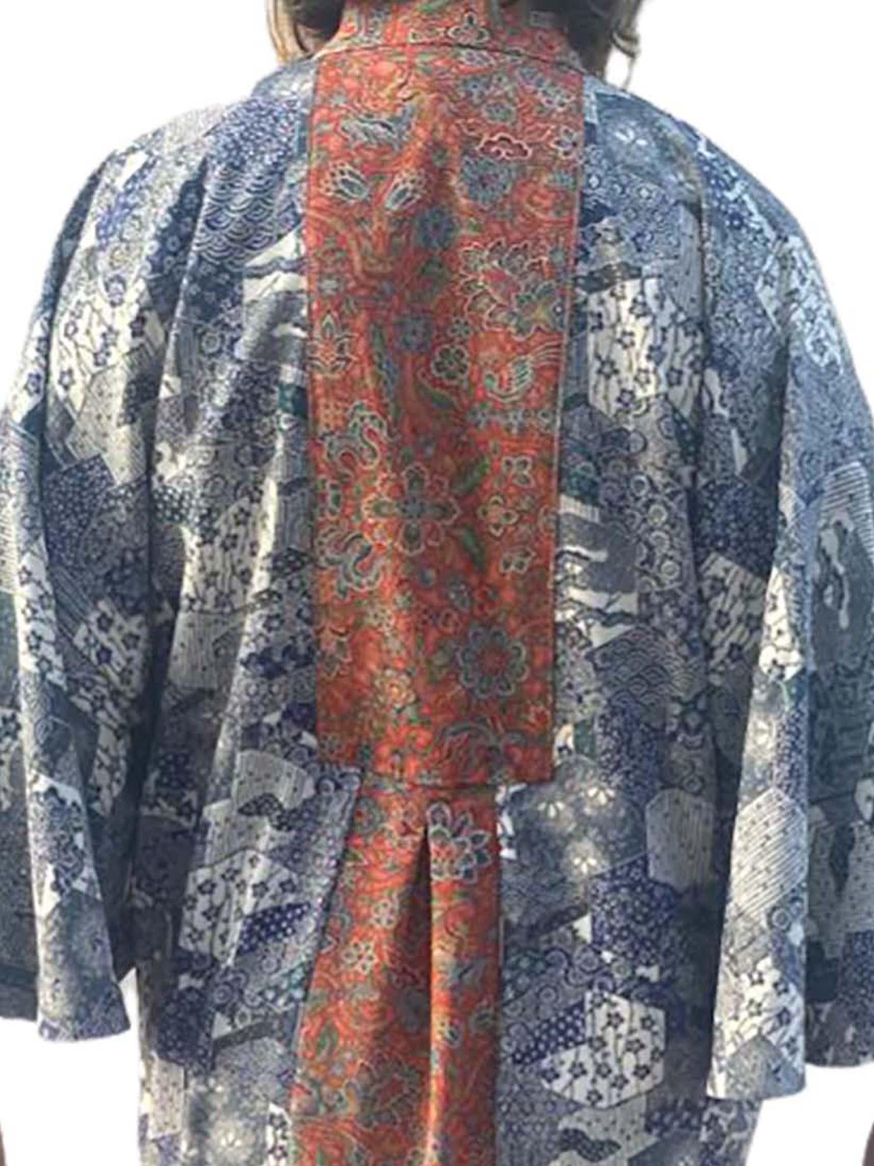 Morphew Collection Blue And White Japanese Kimono Silk Tile Print Kaftan With T For Sale 3
