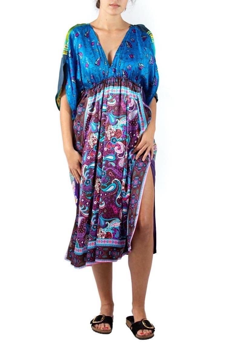Morphew Collection Blau & Lila Paisley Seiden-Twill Kleid mit 4 Schals im Angebot 3